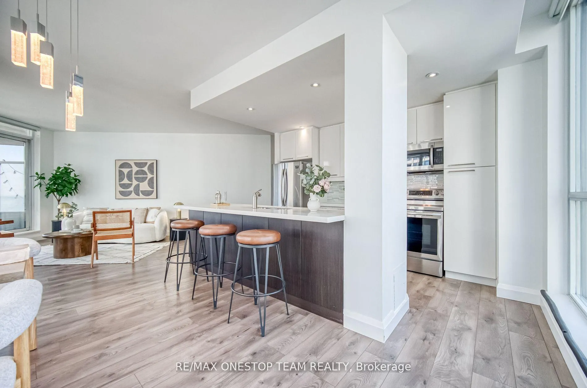 Photo 15 of Unit 1002, 218 Queens Quay W, Toronto, Waterfront Communities — HOMEH