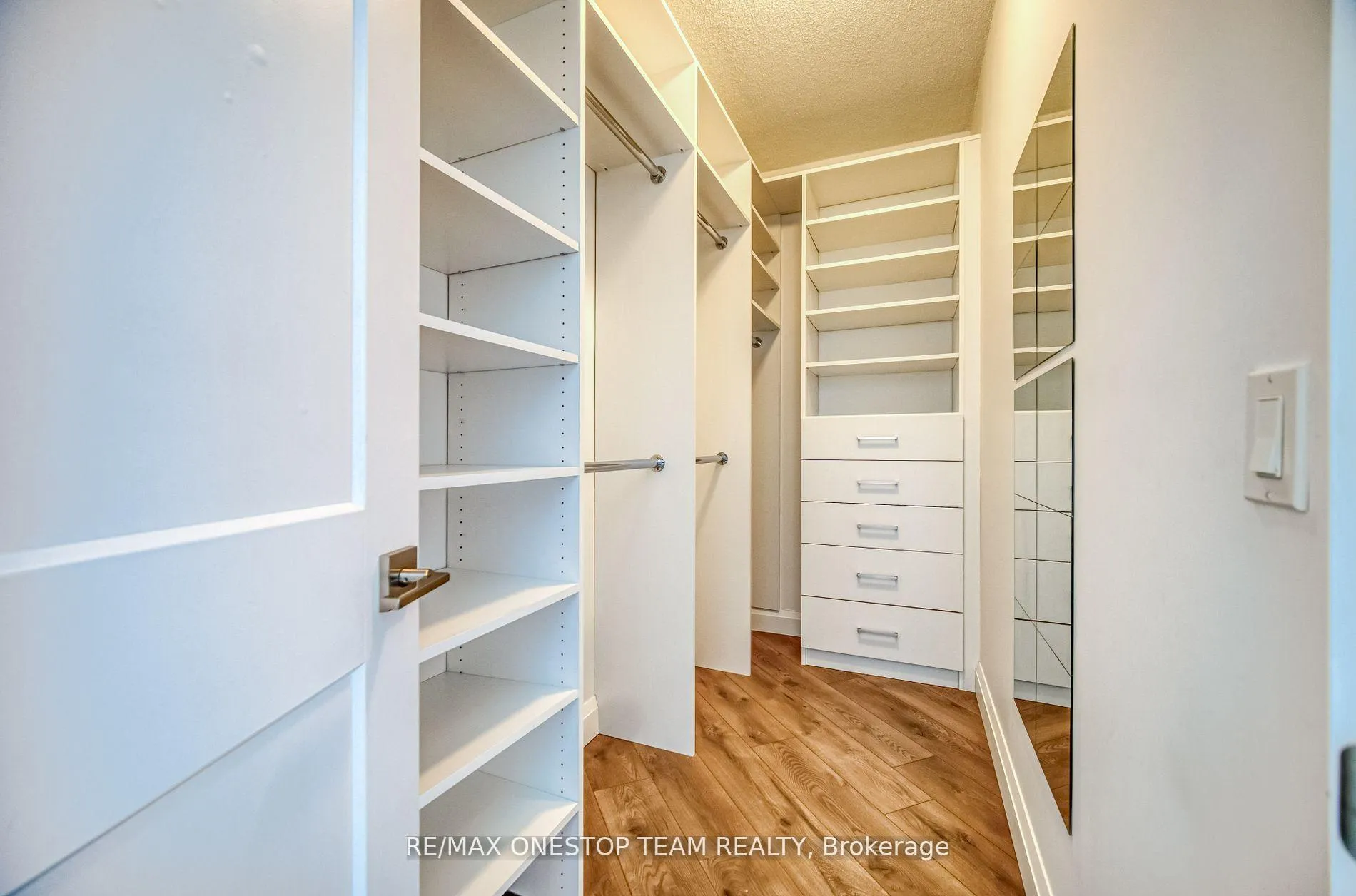 Photo 21 of Unit 1002, 218 Queens Quay W, Toronto, Waterfront Communities — HOMEH