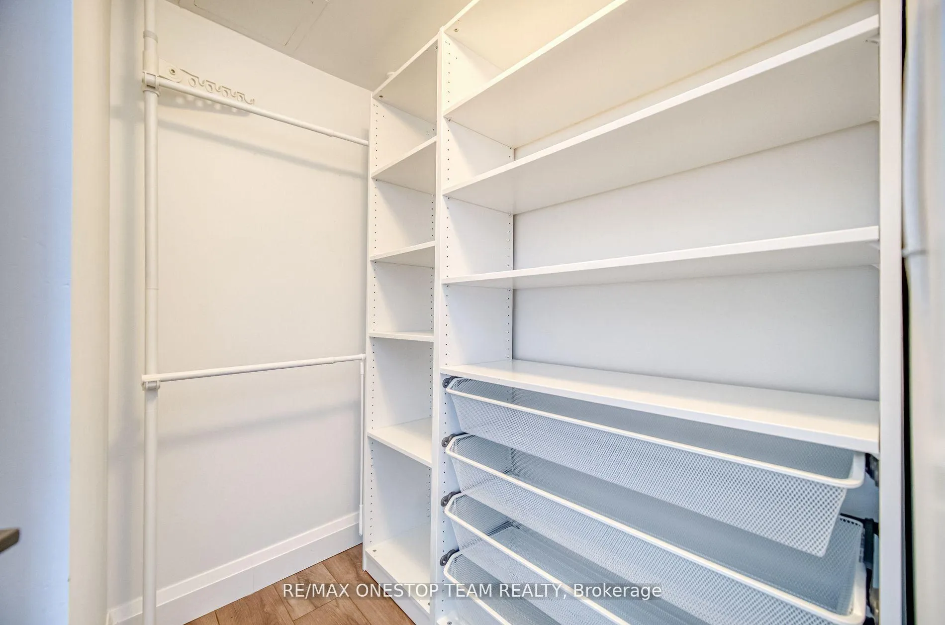 Photo 23 of Unit 1002, 218 Queens Quay W, Toronto, Waterfront Communities — HOMEH