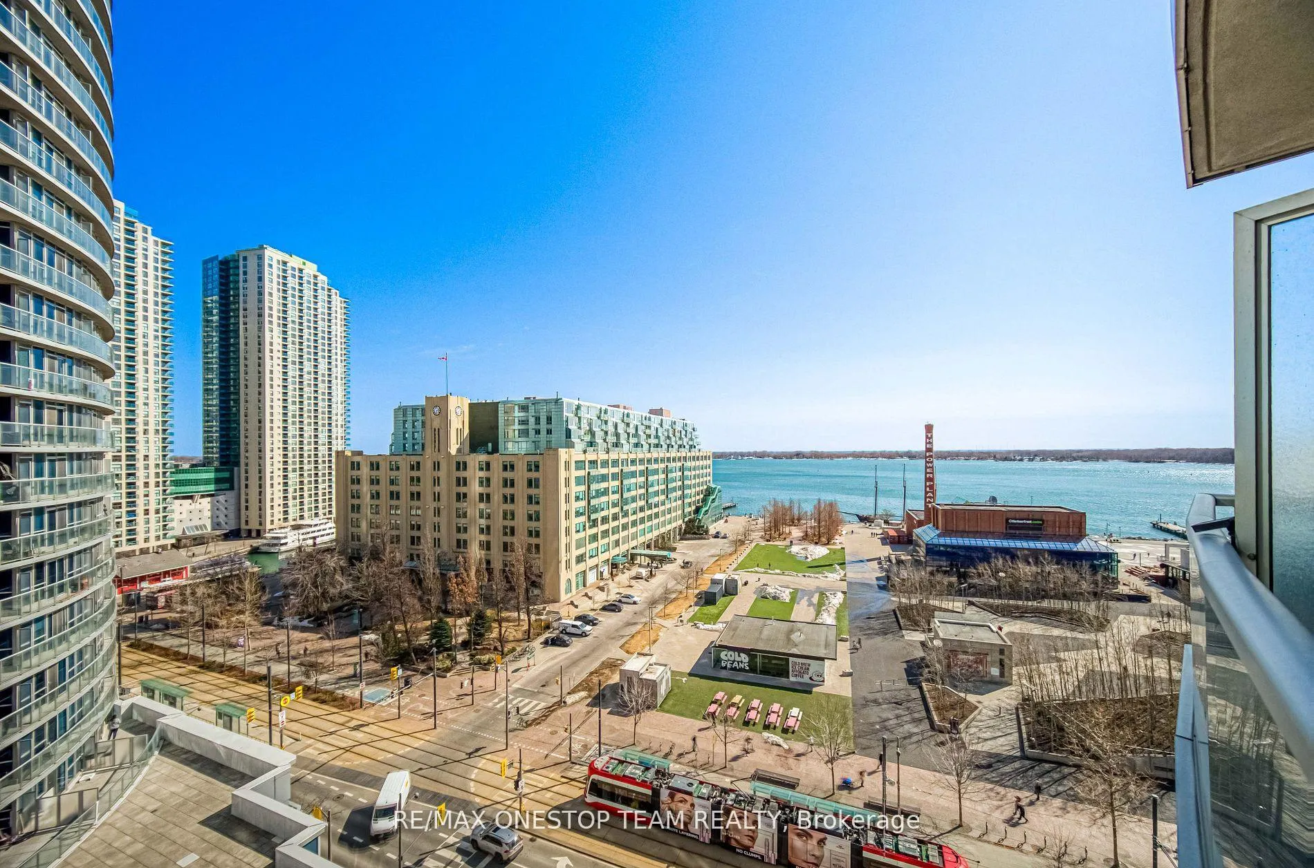 Photo 28 of Unit 1002, 218 Queens Quay W, Toronto, Waterfront Communities — HOMEH