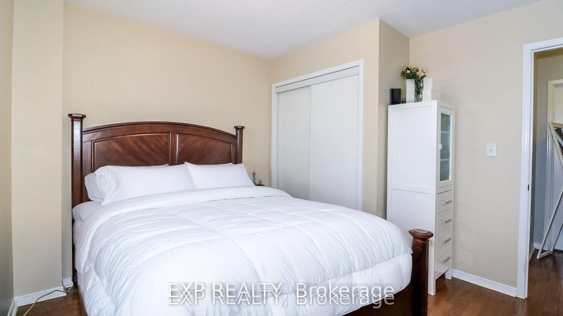 Photo 5 of 1202 Andrade Lane, Innisfil, Alcona — HOMEH