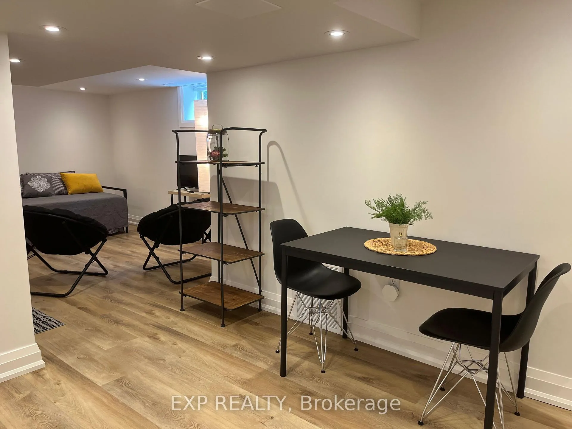Photo 5 of Unit Basement, 179 Paradise Road N, Hamilton, Westdale — HOMEH