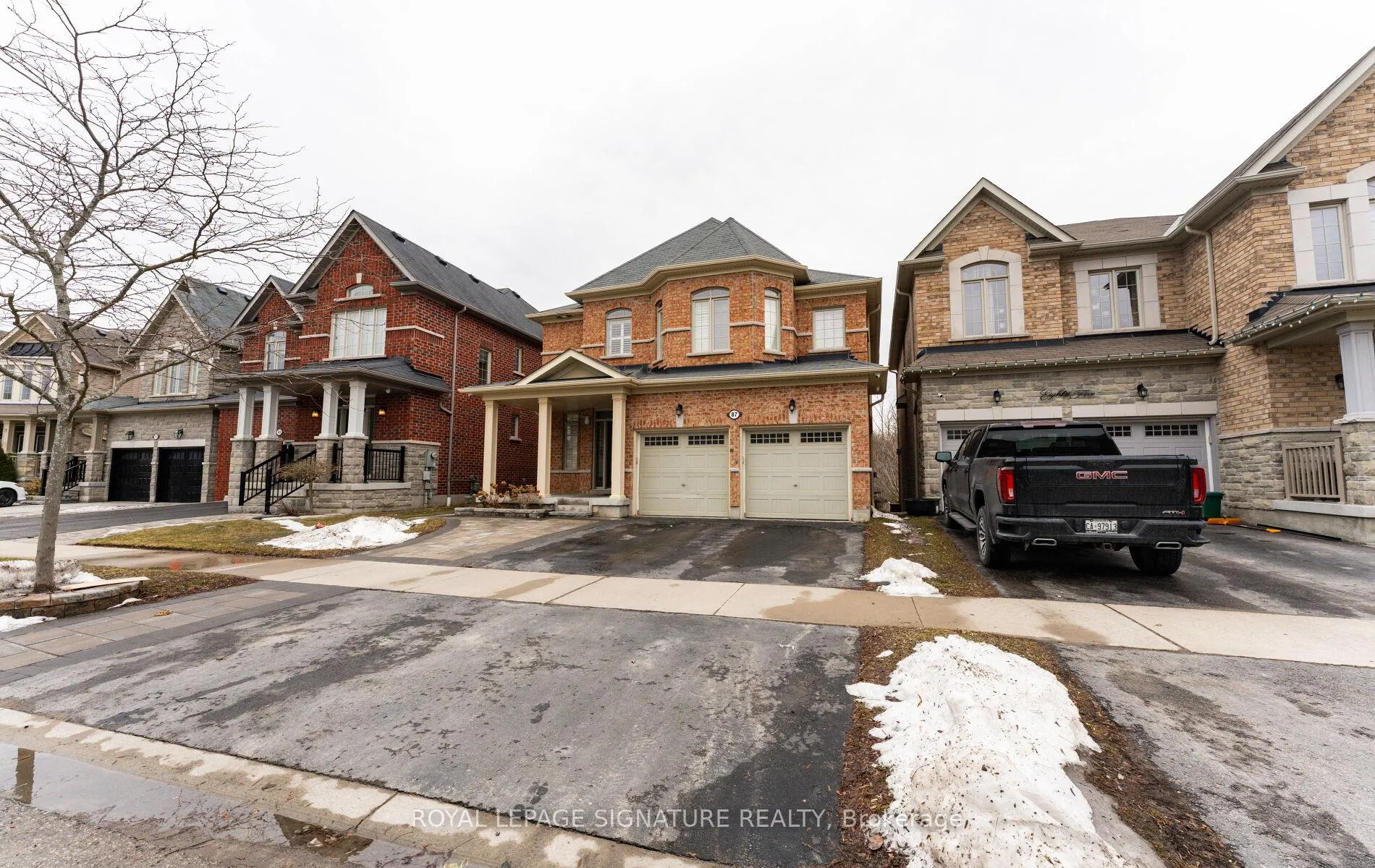 Photo 5 of Unit Lower, 87 Stockell Crescent, Ajax, Northwest Ajax — HOMEH