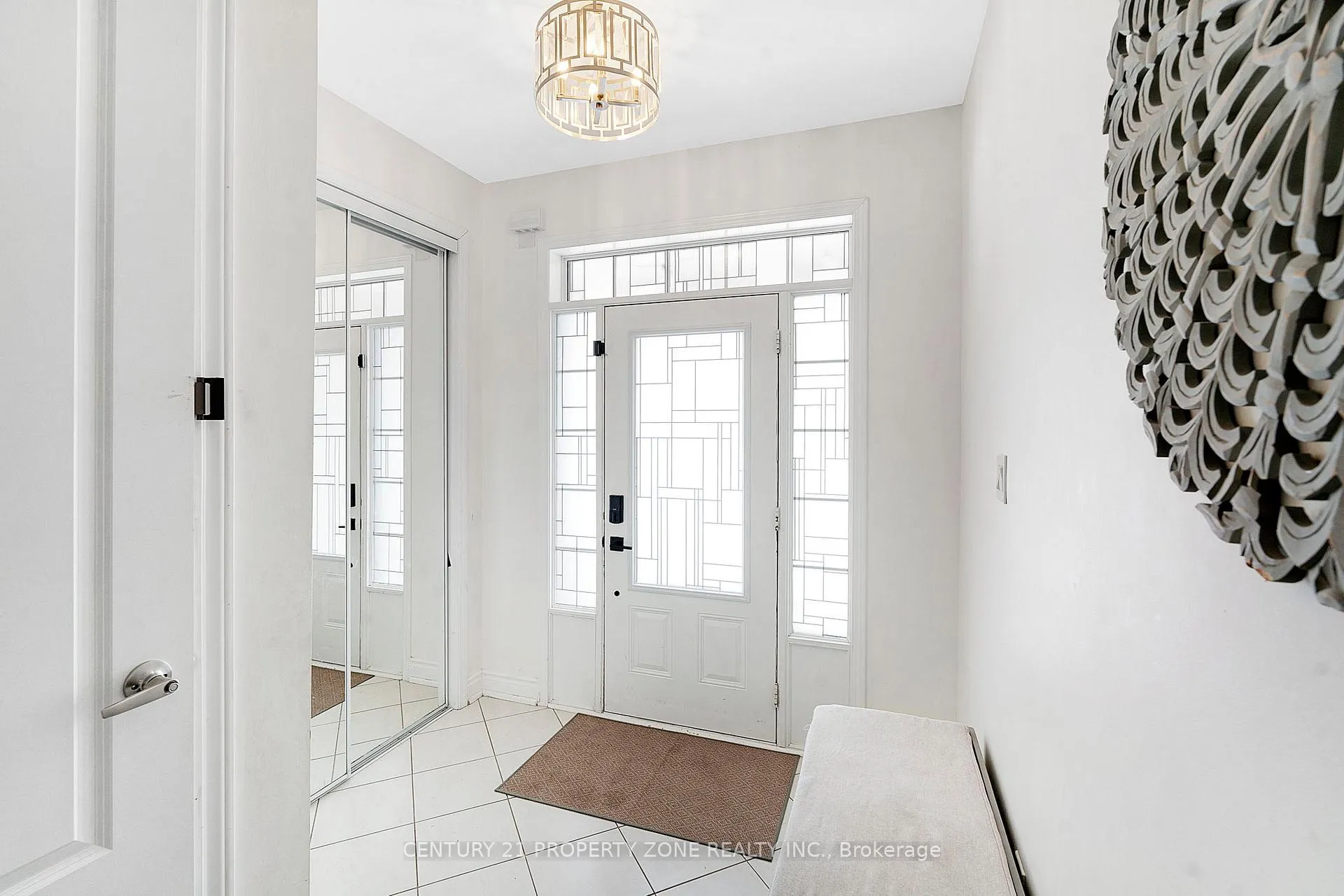 Photo 7 of 48 Gibbs Road, Brampton, Northwest Brampton — HOMEH
