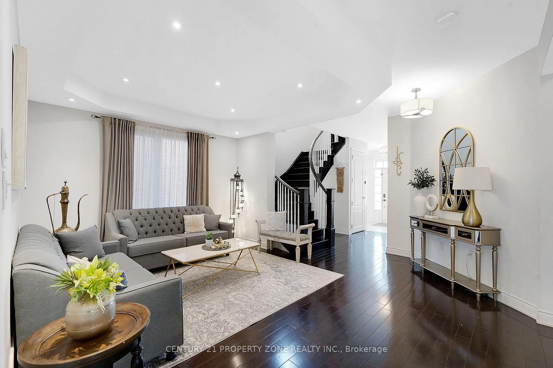 Photo 10 of 48 Gibbs Road, Brampton, Northwest Brampton — HOMEH
