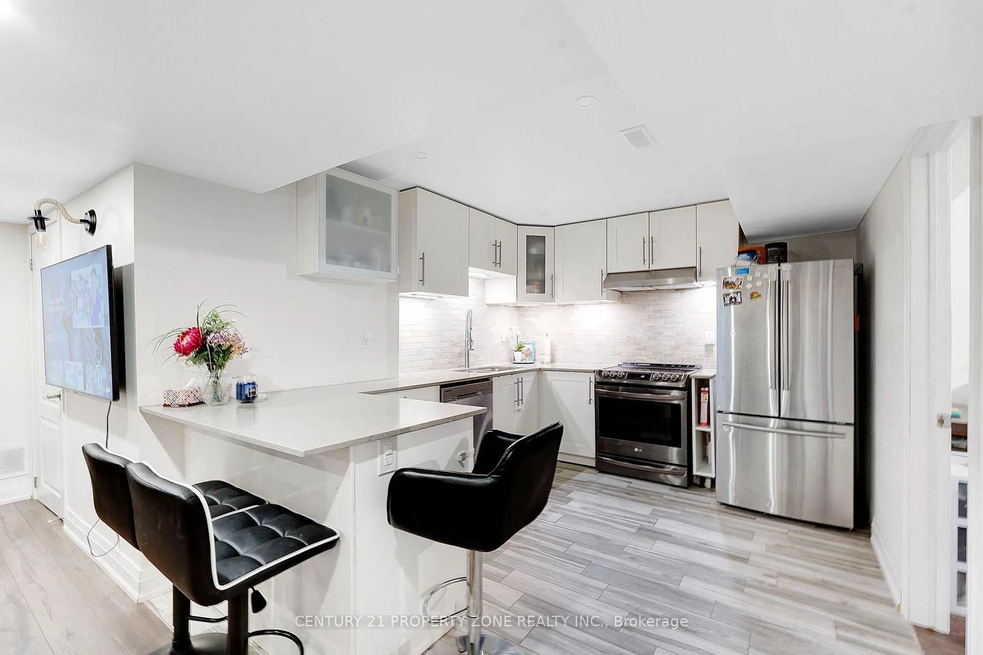 Photo 43 of 48 Gibbs Road, Brampton, Northwest Brampton — HOMEH