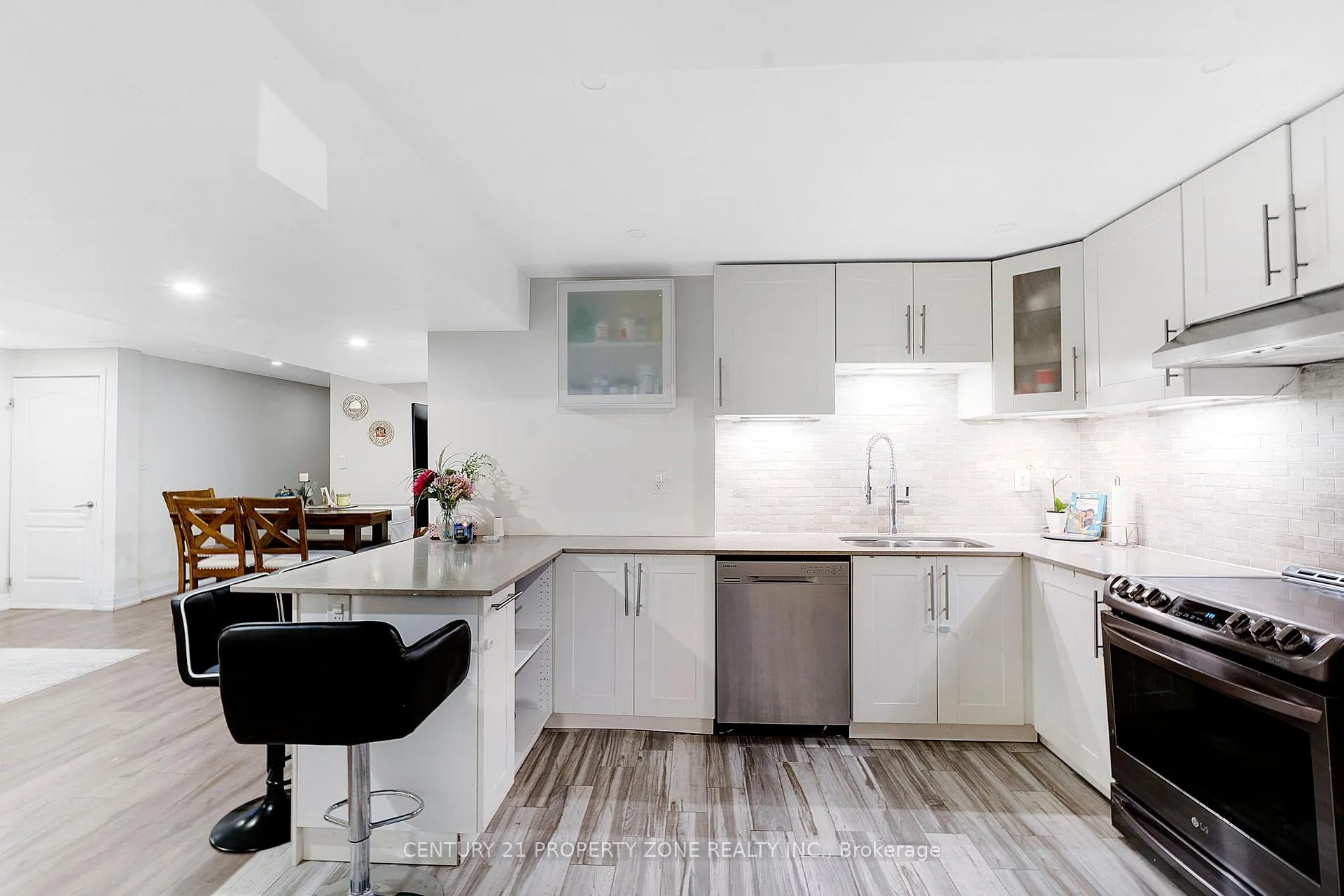Photo 44 of 48 Gibbs Road, Brampton, Northwest Brampton — HOMEH