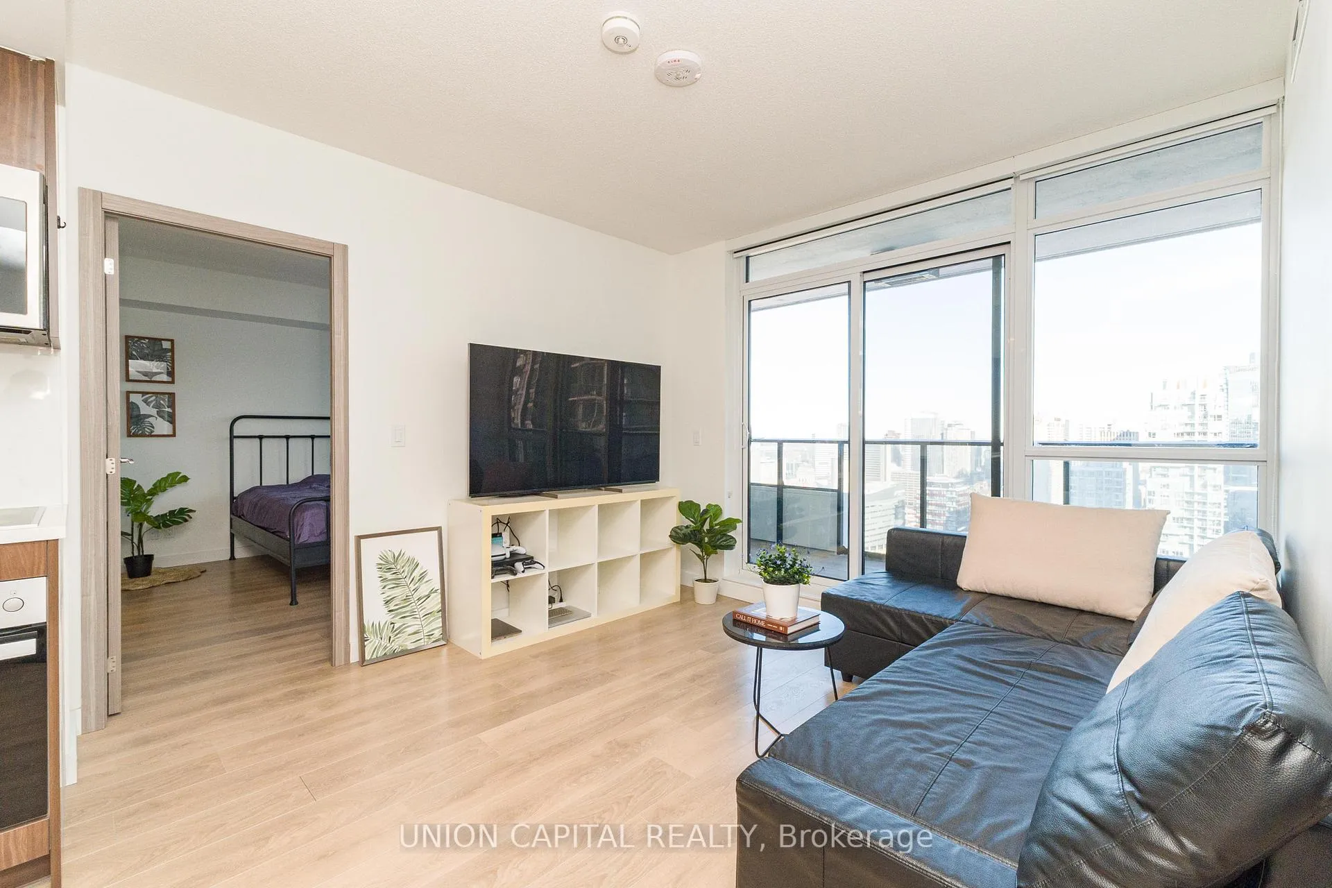 Photo 10 of Unit 4502, 38 Widmer Street, Toronto, Waterfront Communities — HOMEH