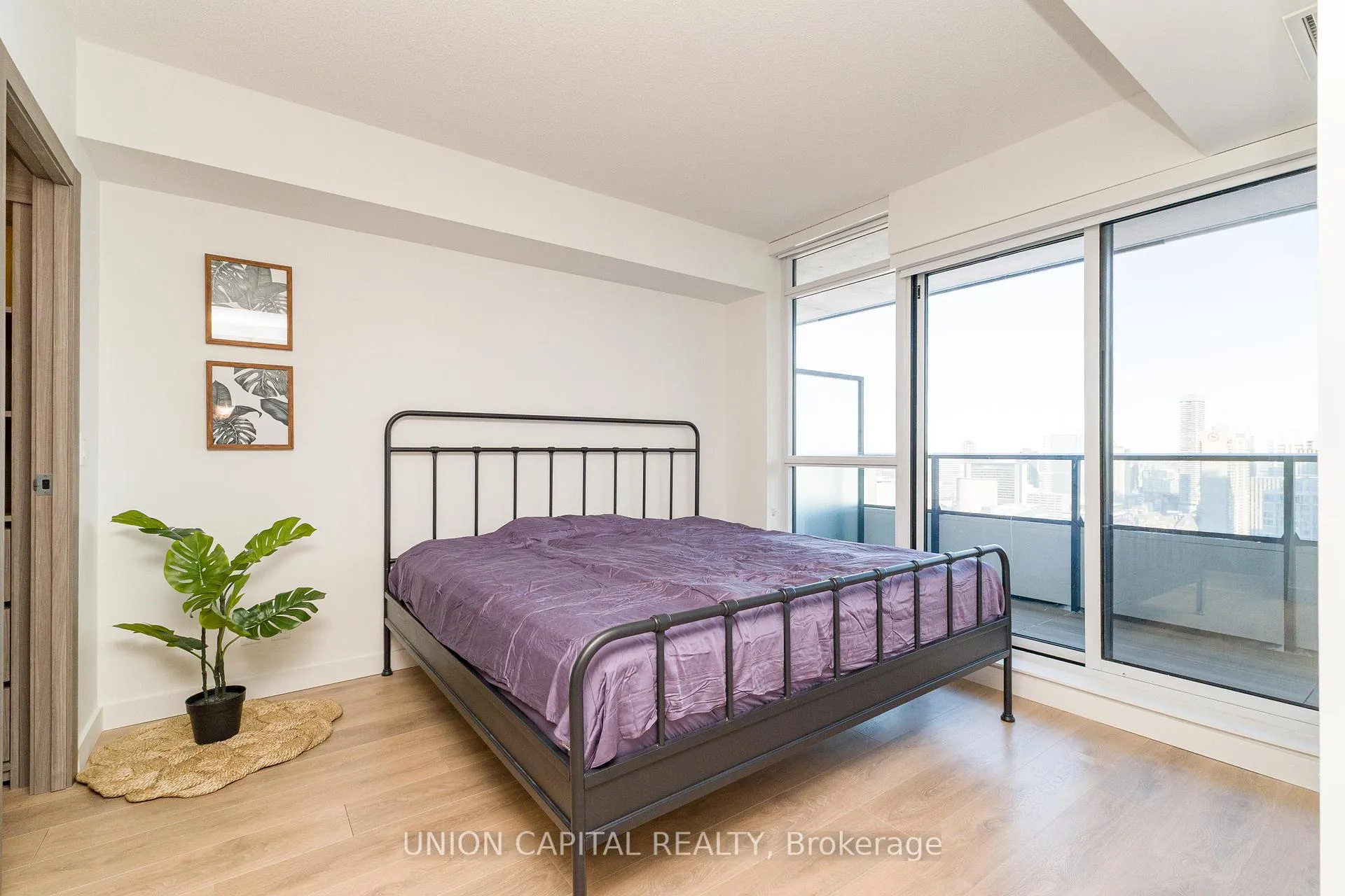 Photo 13 of Unit 4502, 38 Widmer Street, Toronto, Waterfront Communities — HOMEH