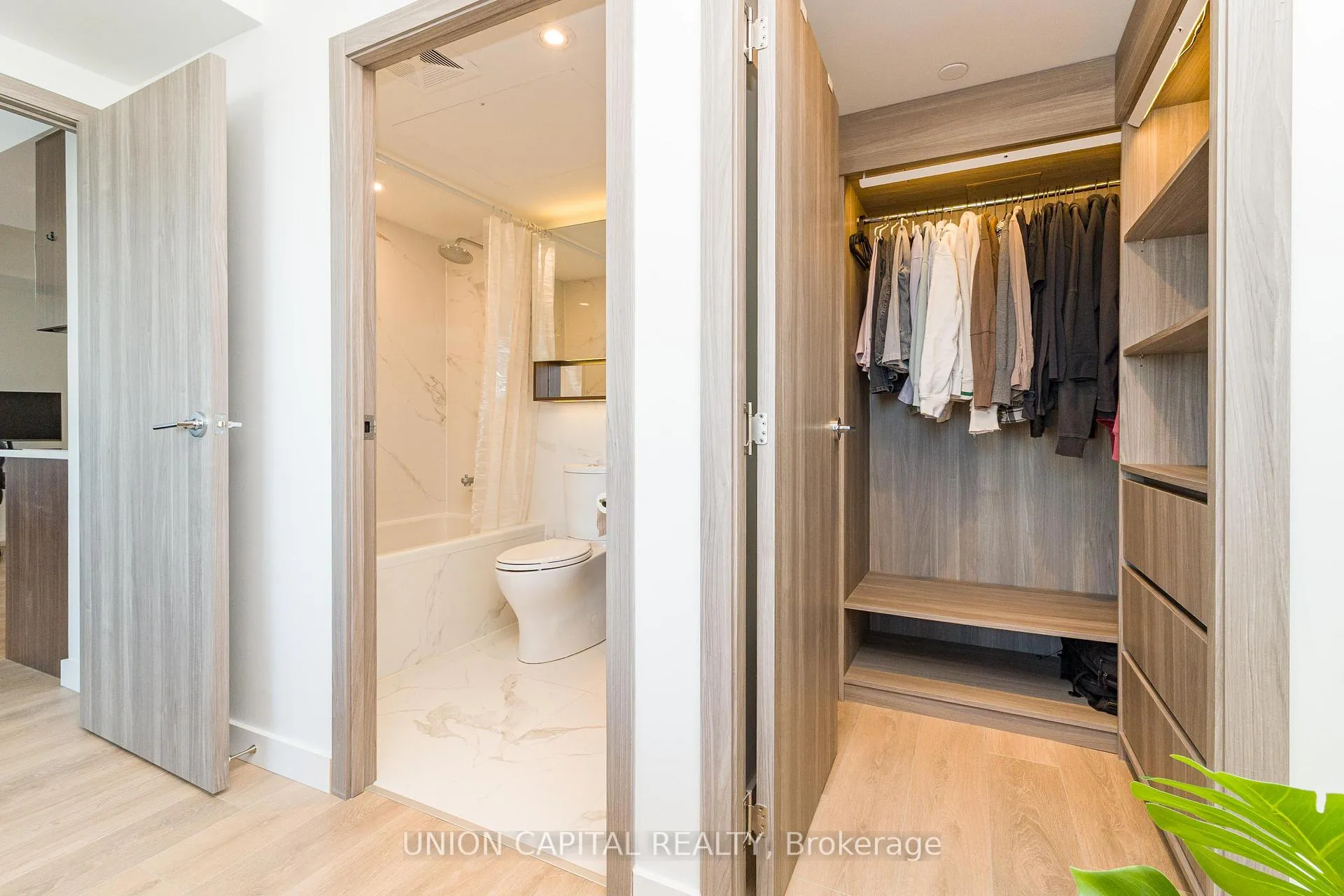Photo 16 of Unit 4502, 38 Widmer Street, Toronto, Waterfront Communities — HOMEH
