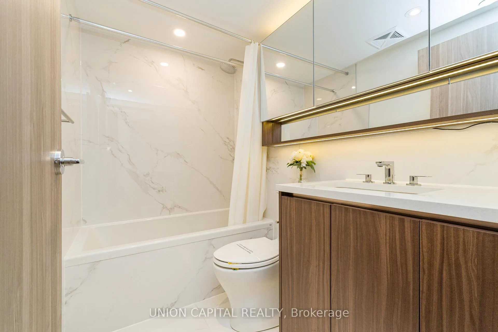 Photo 21 of Unit 4502, 38 Widmer Street, Toronto, Waterfront Communities — HOMEH