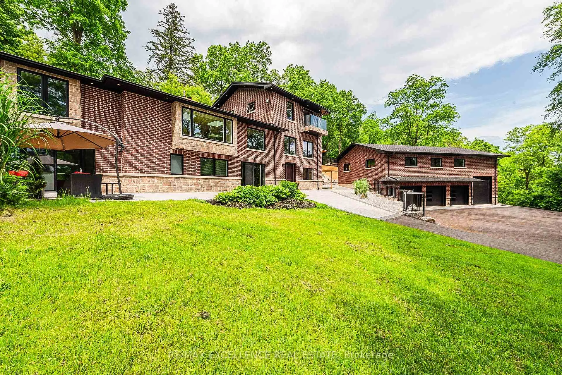 Photo 2 of 8949 Mississauga Road, Brampton, Credit Valley — HOMEH
