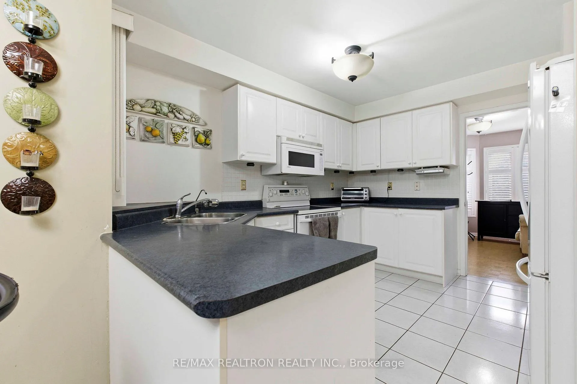 Photo 11 of 68 Lavender Place, Vaughan, East Woodbridge — HOMEH