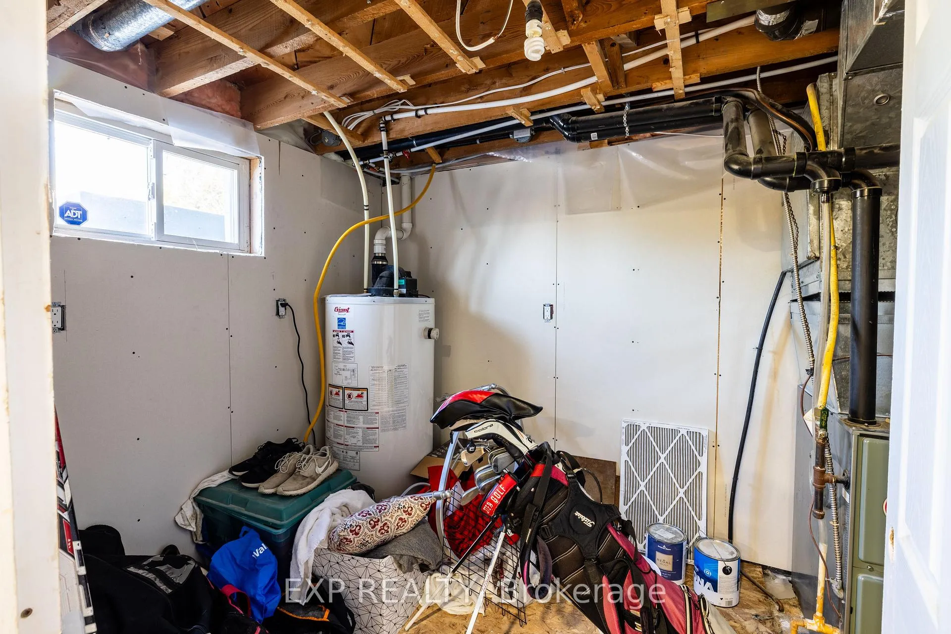 Photo 33 of 35 Withrow Avenue, Ottawa, Meadowlands/St. Claire Gardens — HOMEH