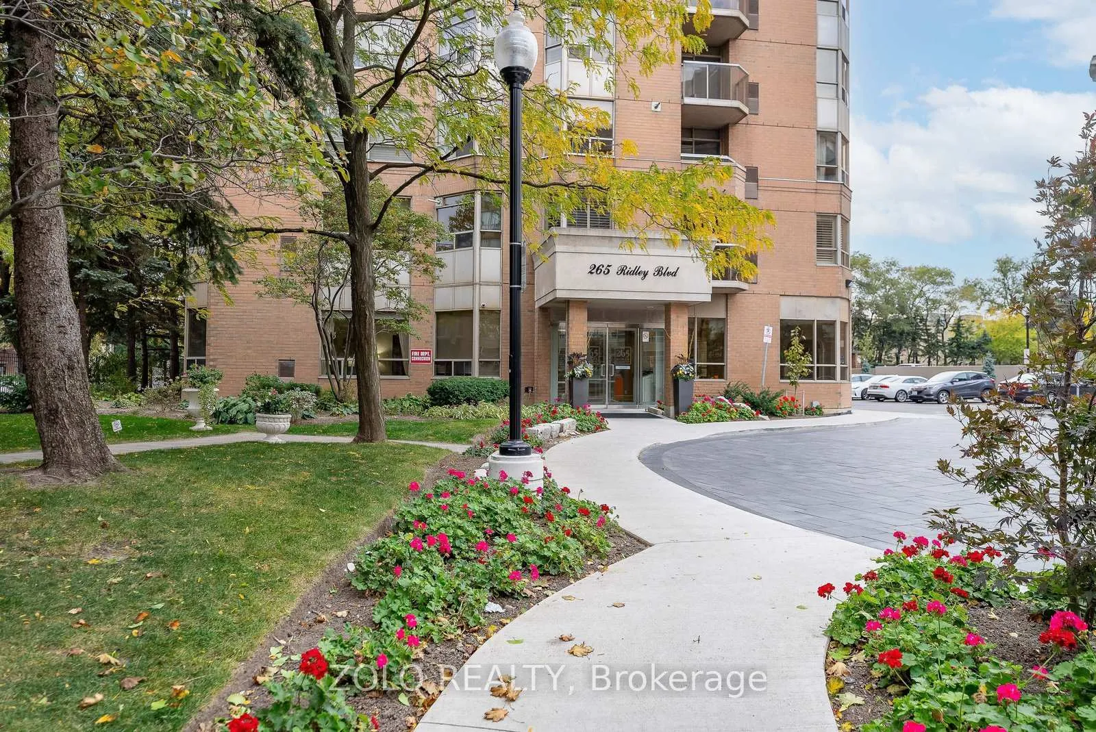 Photo 2 of Unit PH05, 265 Ridley Boulevard, Toronto, Bedford Park-Nortown — HOMEH
