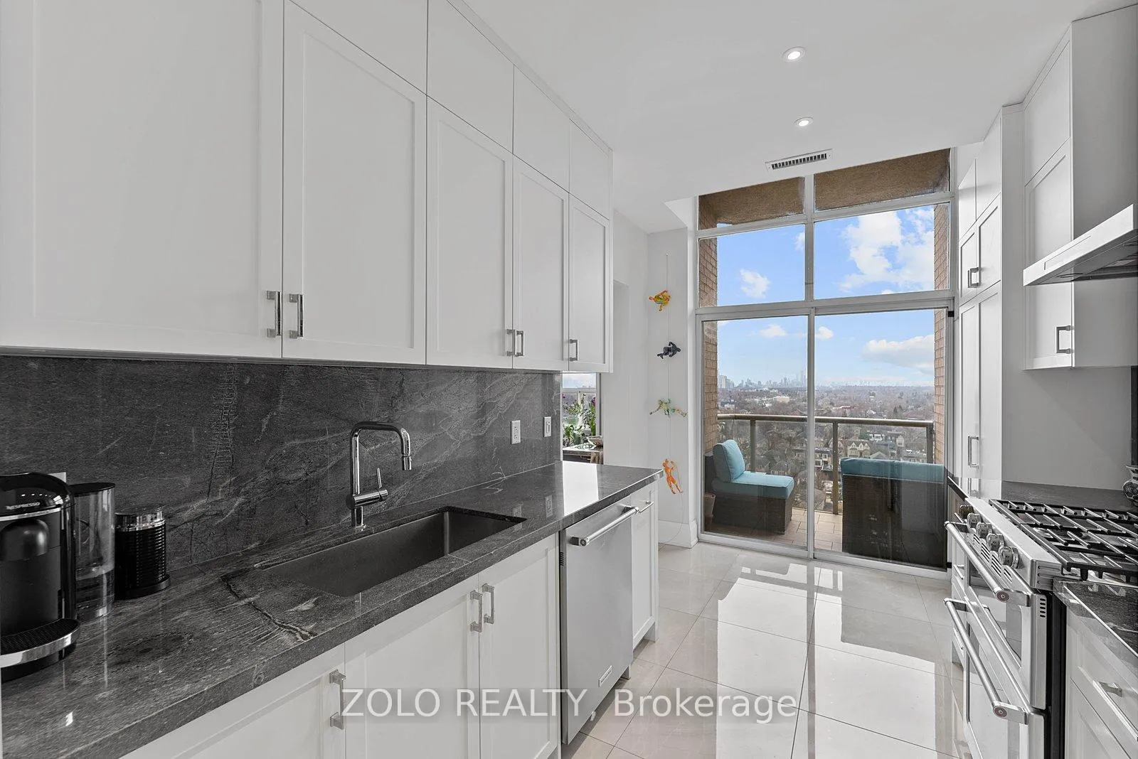Photo 6 of Unit PH05, 265 Ridley Boulevard, Toronto, Bedford Park-Nortown — HOMEH