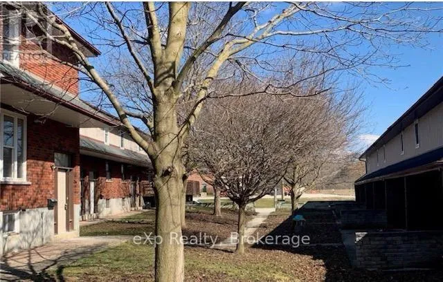 Photo 2 of Unit 9, 215 McNab Street, Brockton — HOMEH