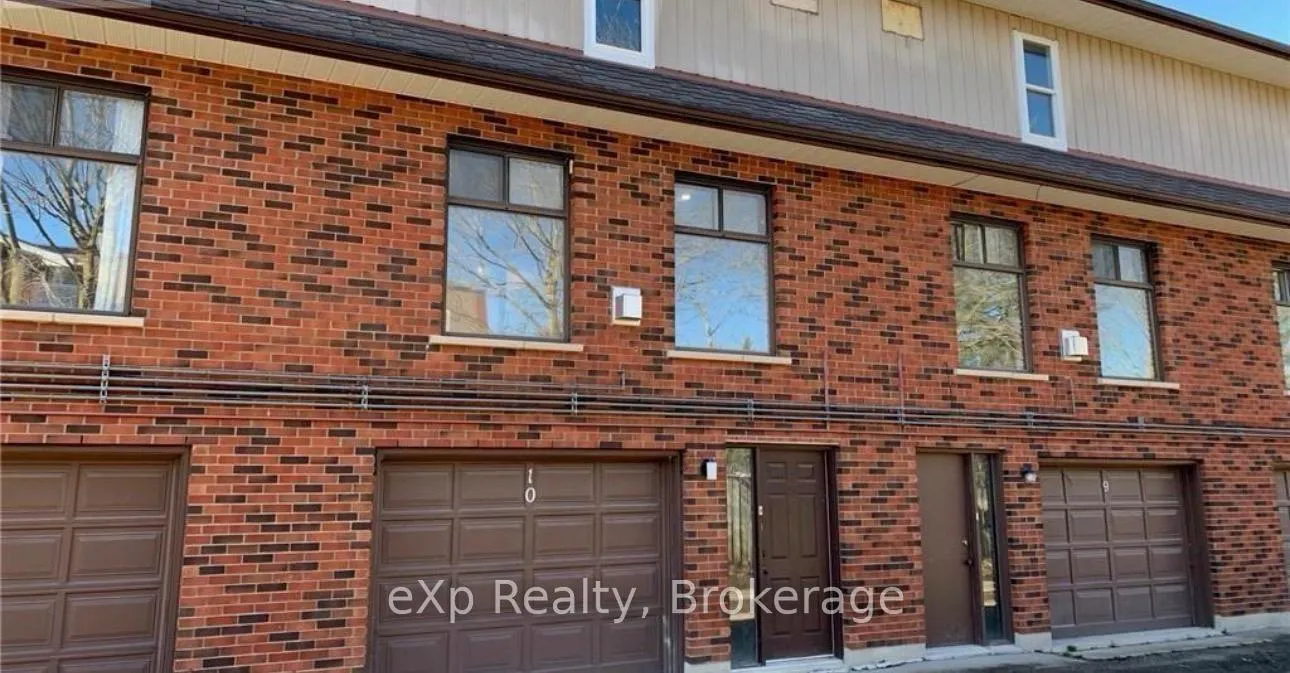 Photo 3 of Unit 9, 215 McNab Street, Brockton — HOMEH