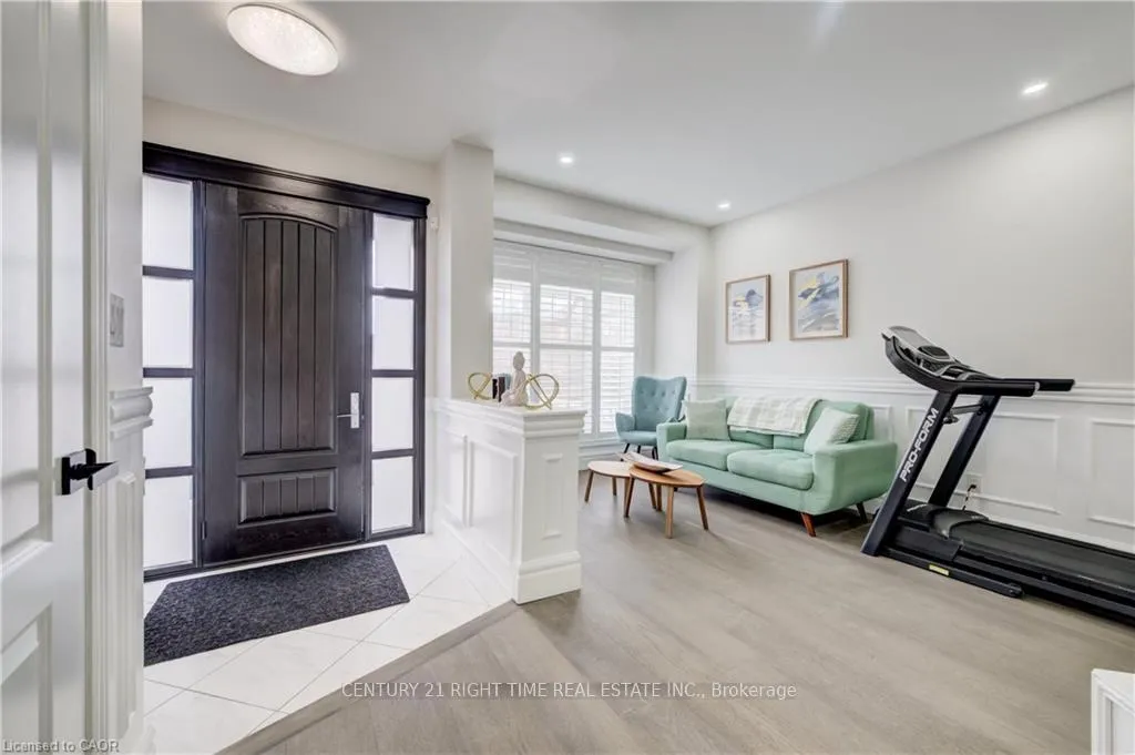 Photo 3 of 4612 Doug Wright Drive, Burlington, Alton — HOMEH