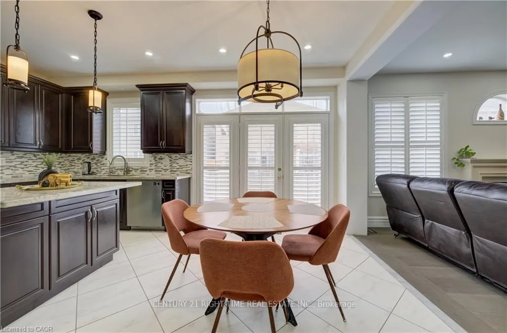 Photo 11 of 4612 Doug Wright Drive, Burlington, Alton — HOMEH
