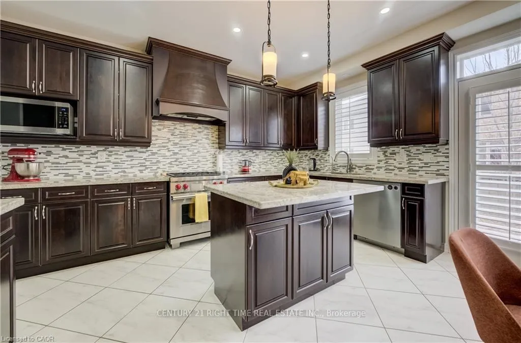 Photo 12 of 4612 Doug Wright Drive, Burlington, Alton — HOMEH