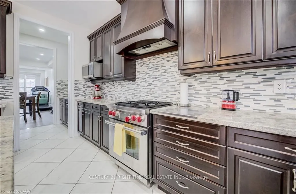 Photo 15 of 4612 Doug Wright Drive, Burlington, Alton — HOMEH