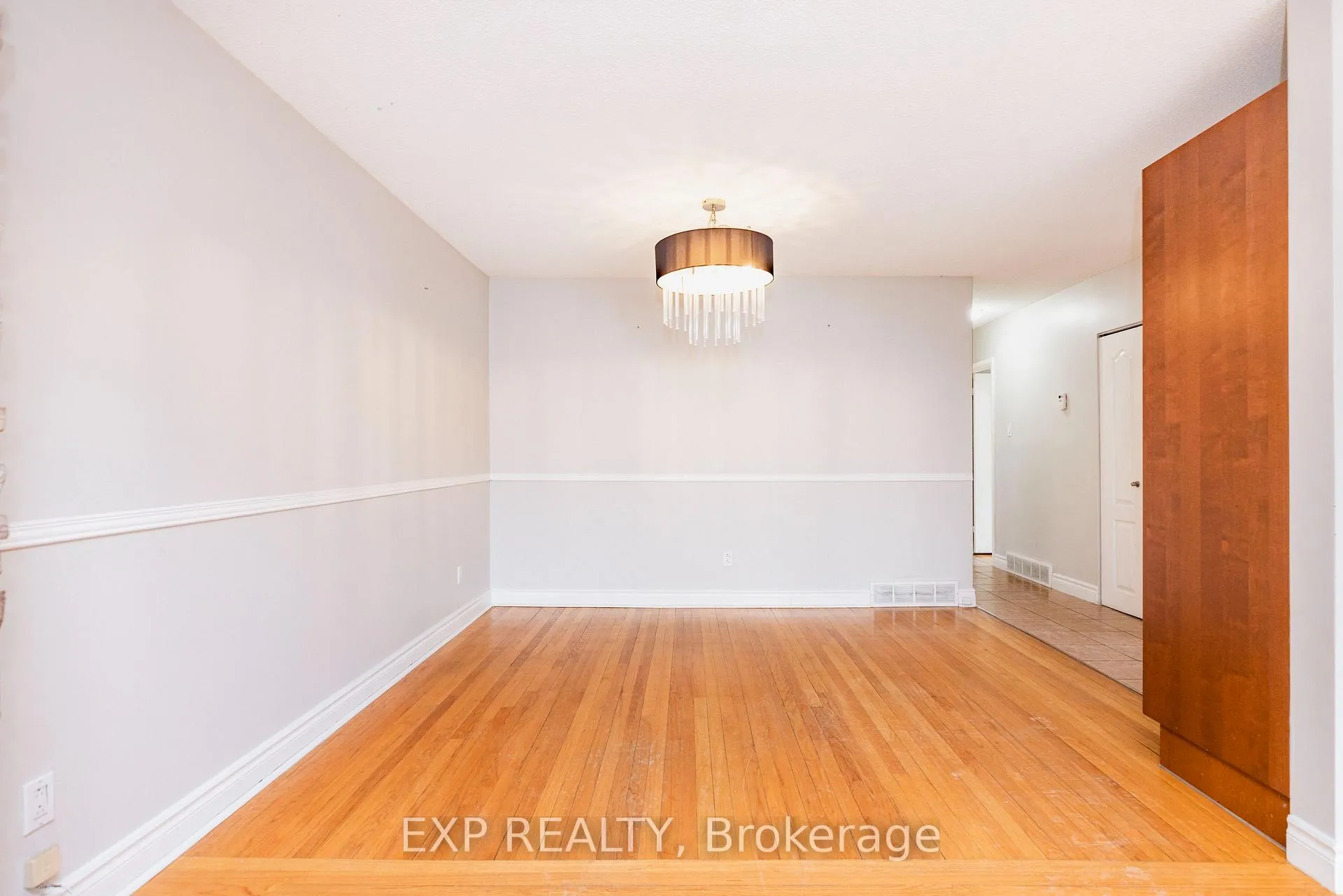 Photo 7 of 1272 Maitland Avenue, Ottawa, Copeland Park — HOMEH