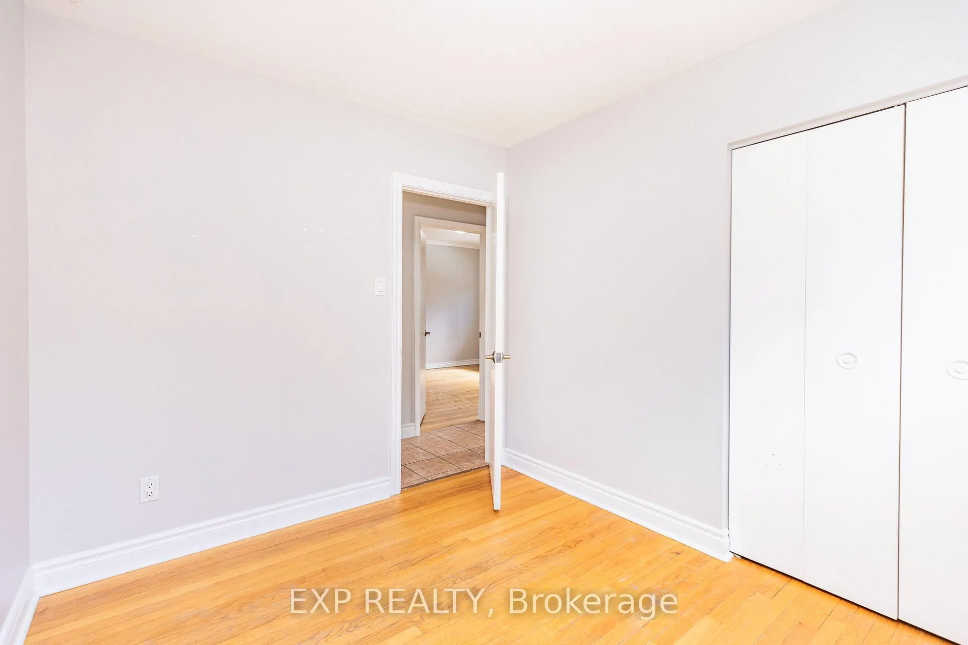 Photo 21 of 1272 Maitland Avenue, Ottawa, Copeland Park — HOMEH