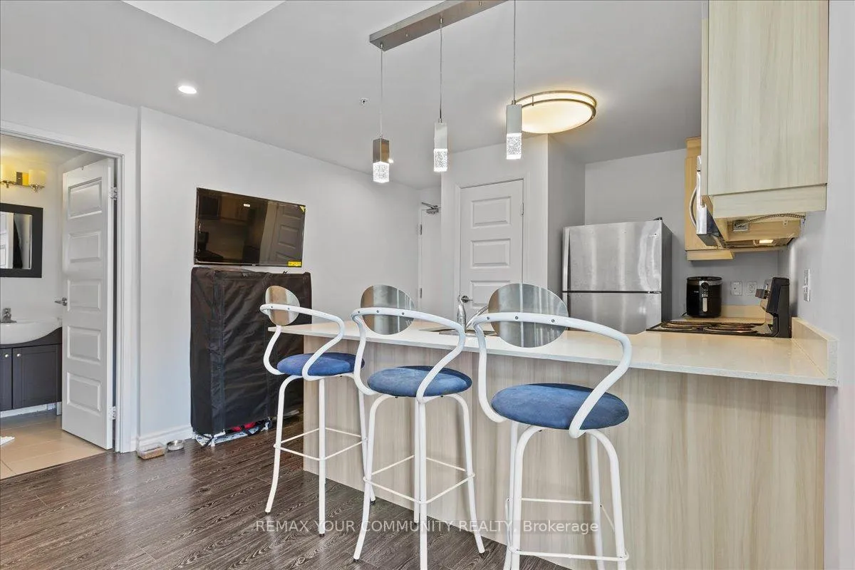Photo 14 of Unit 1105, 158 King Street N, Waterloo, Beechwood/University — HOMEH