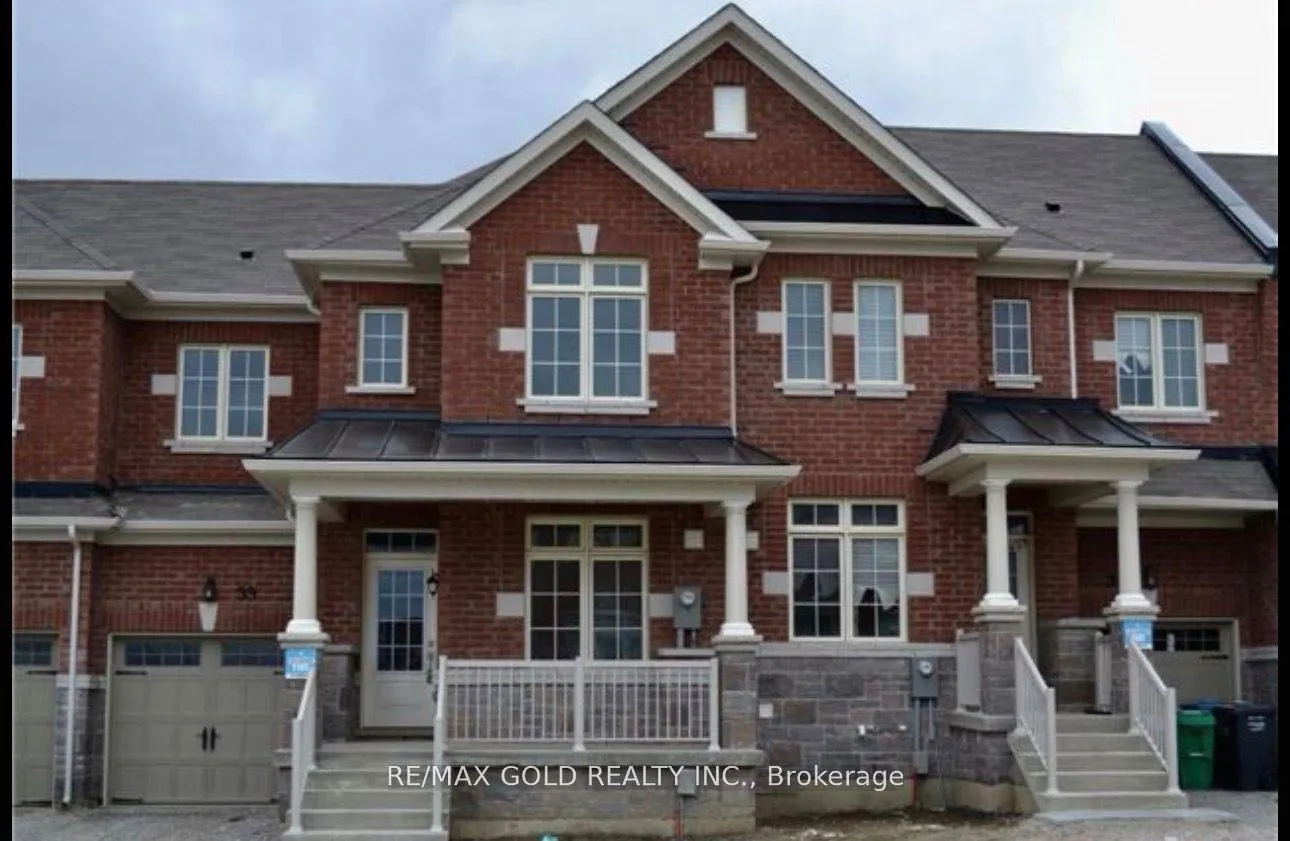 Front of 33 Villadowns Trail