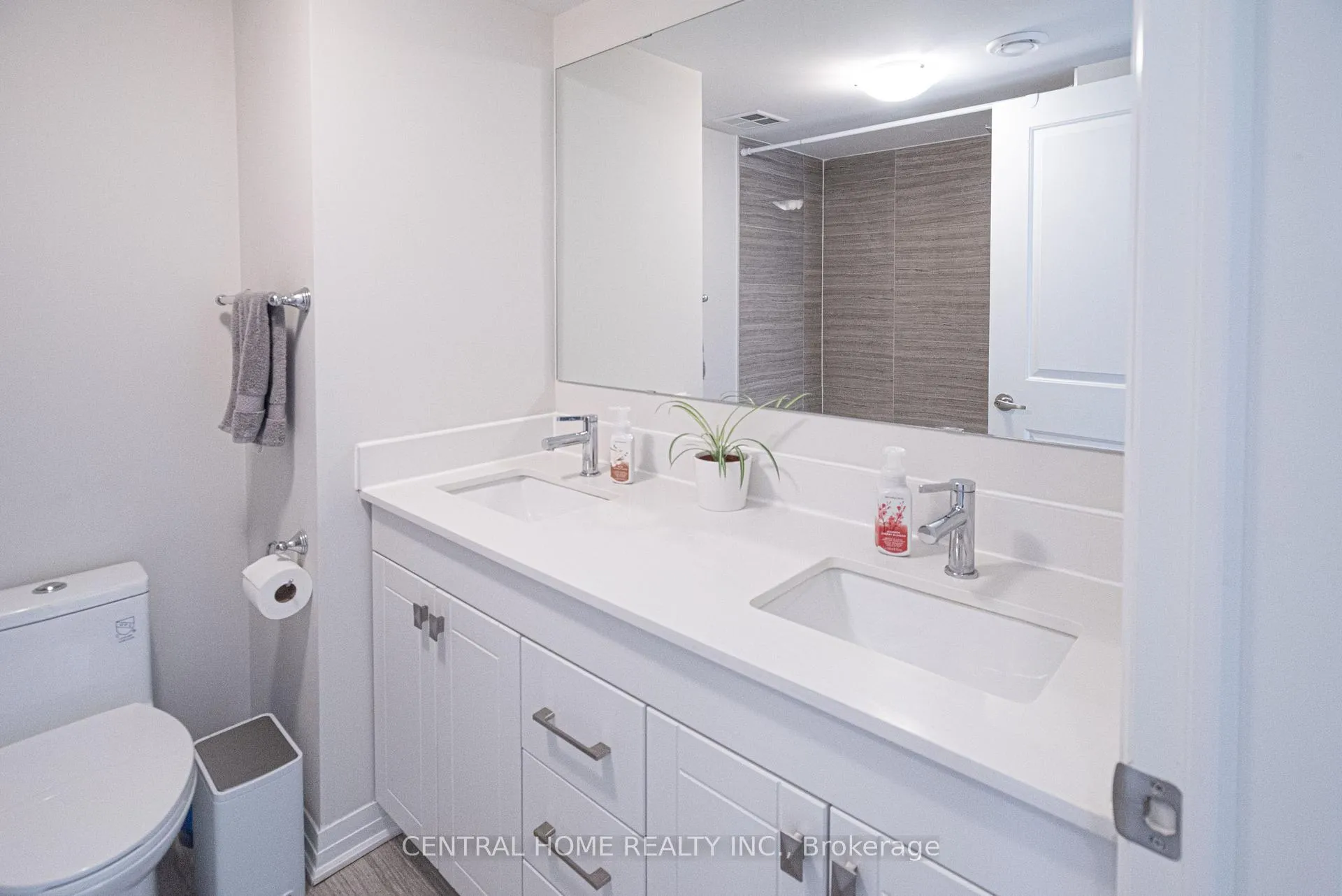 Photo 13 of 1625 Pleasure Valley Path N, Oshawa, Samac — HOMEH