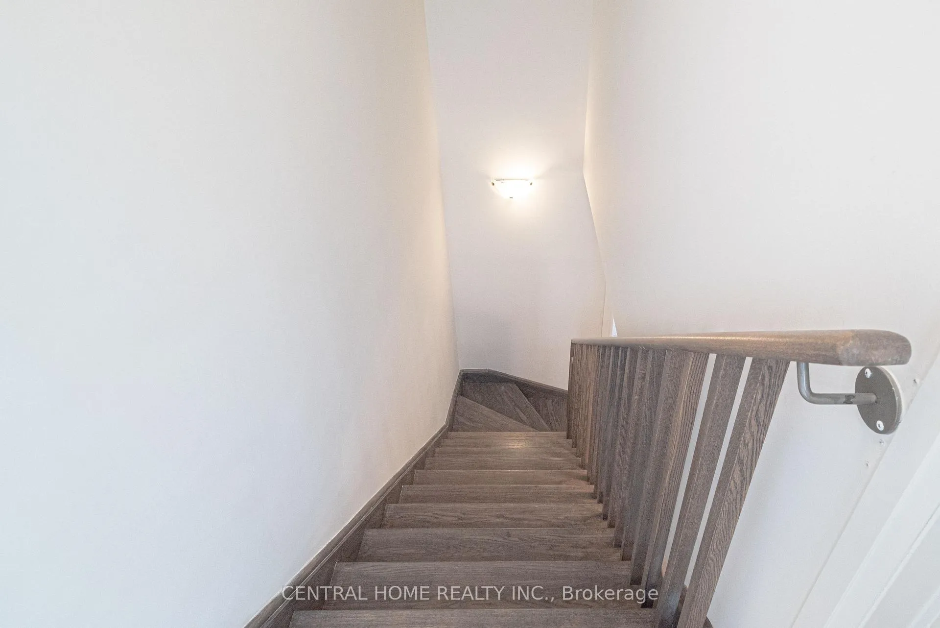 Photo 25 of 1625 Pleasure Valley Path N, Oshawa, Samac — HOMEH