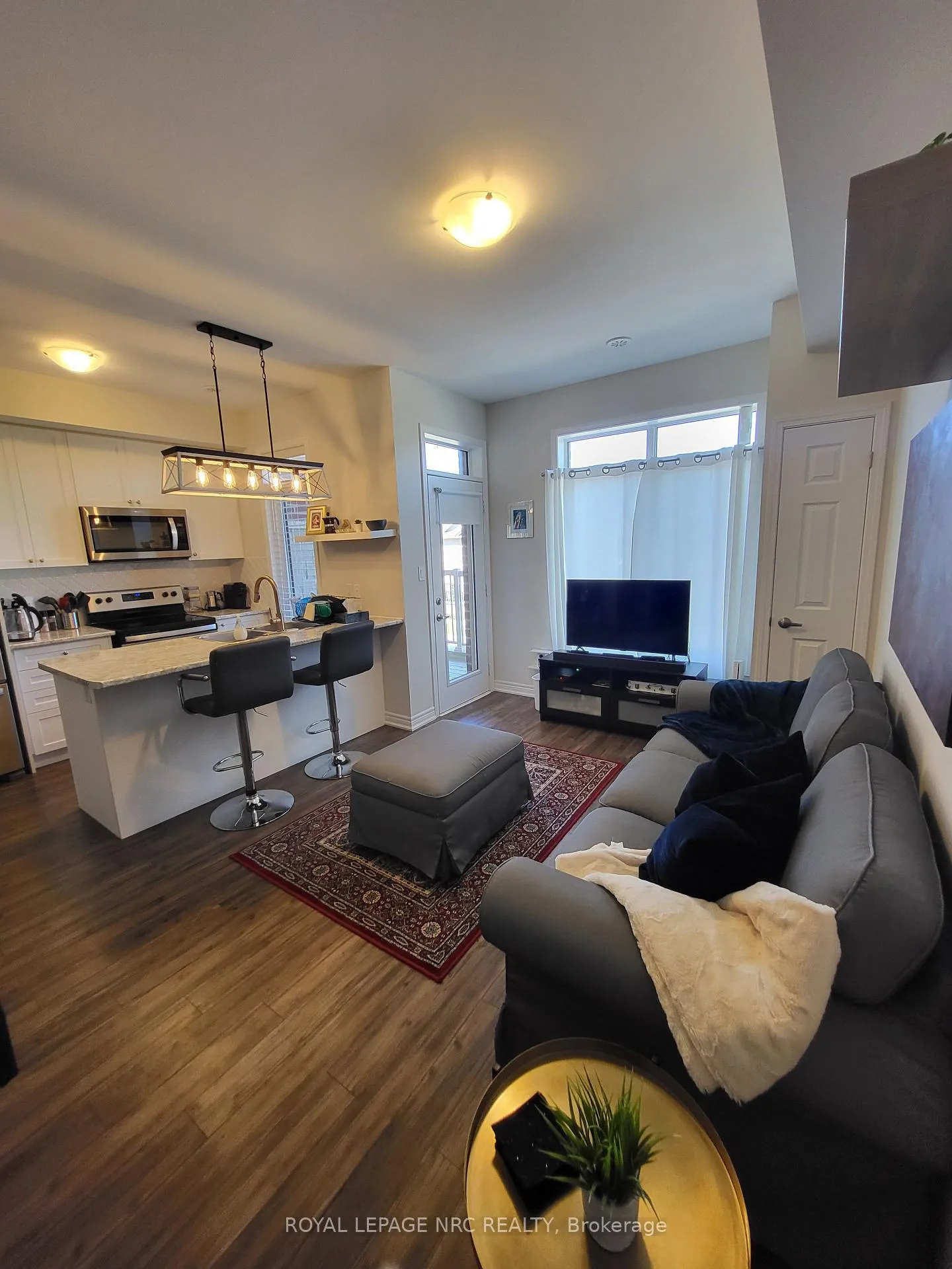 Photo 8 of Unit 12, 5014 Serena Drive, Lincoln, Beamsville — HOMEH