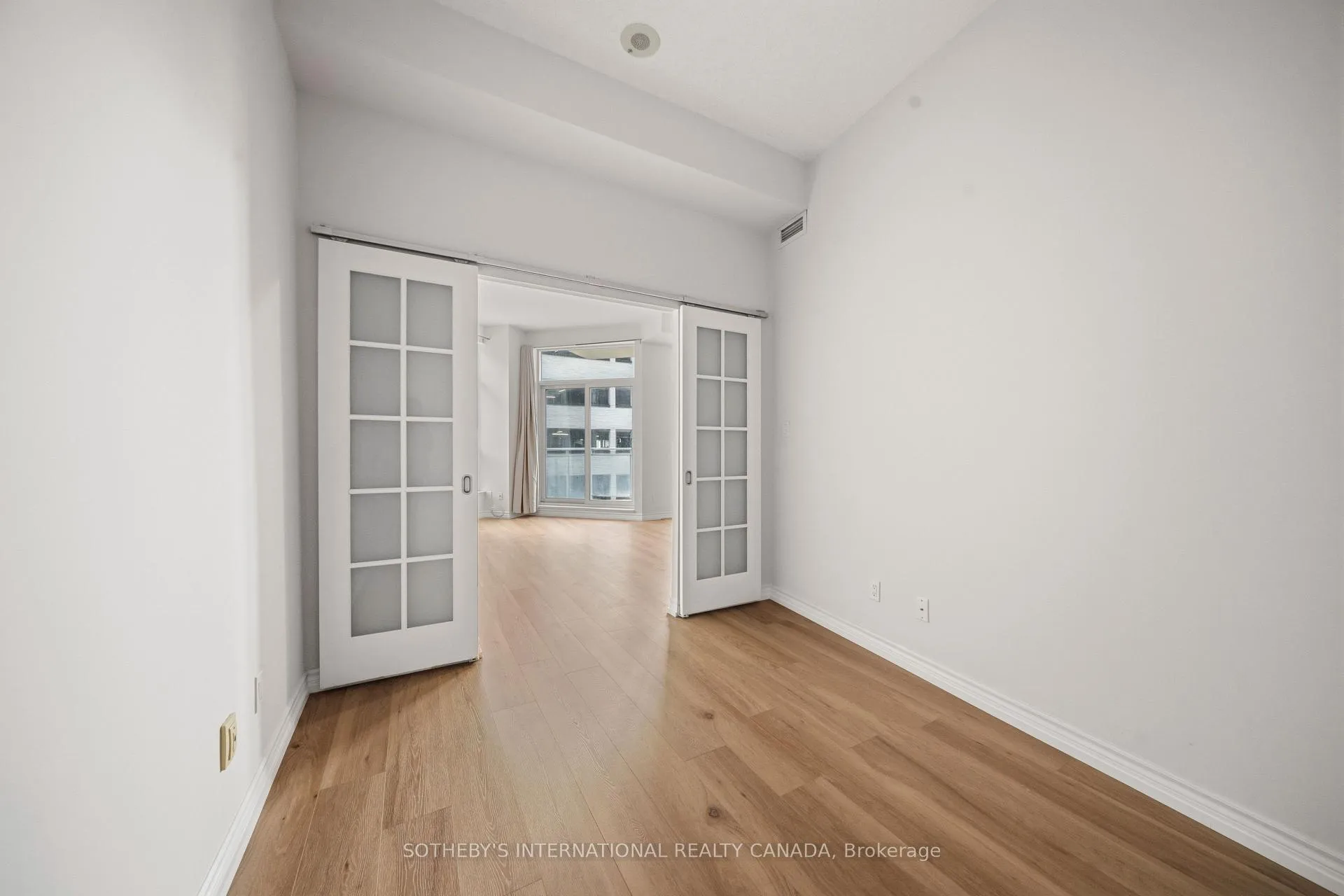 Photo 6 of Unit 312, 410 Queens Quay W, Toronto, Waterfront Communities — HOMEH