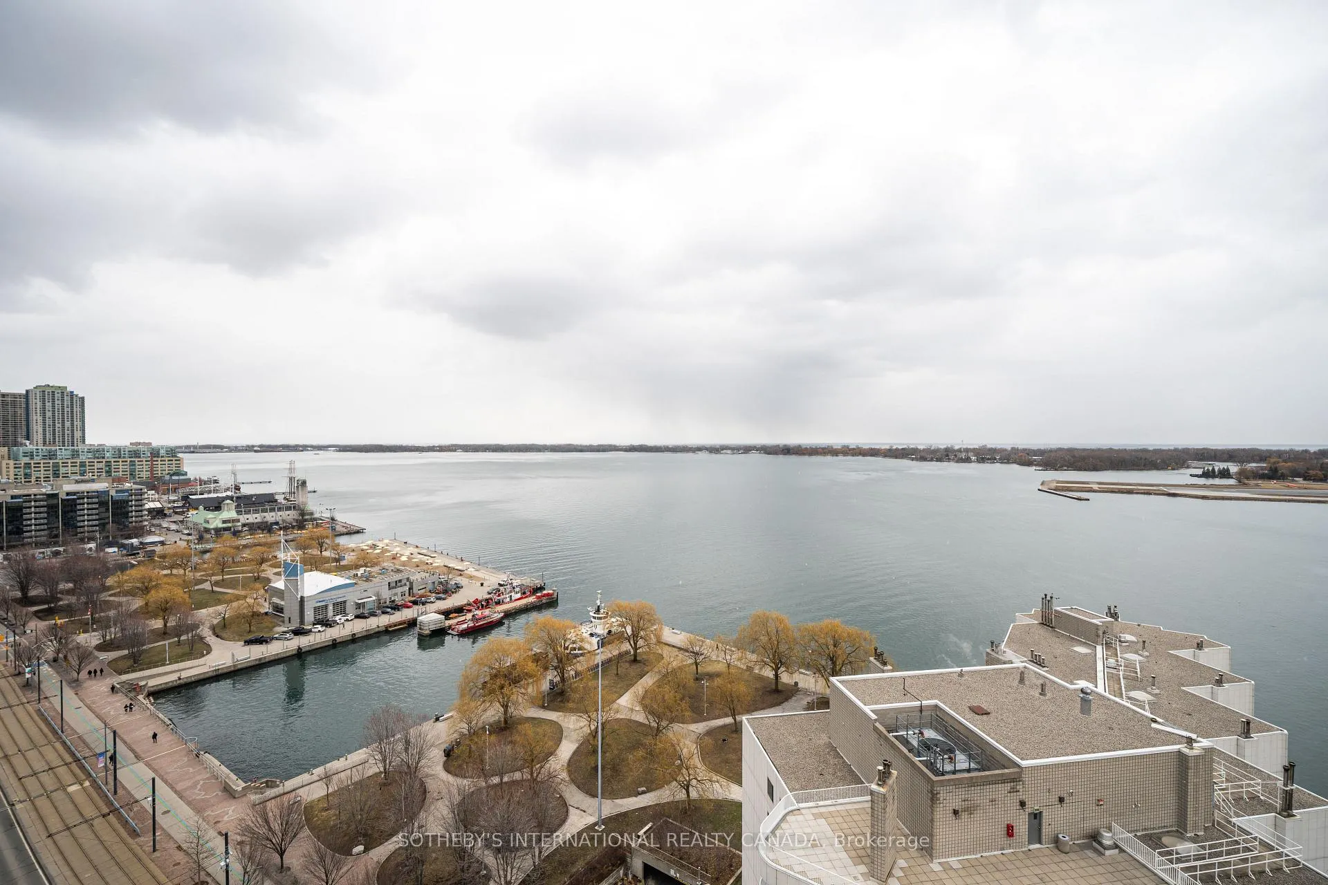 Photo 19 of Unit 312, 410 Queens Quay W, Toronto, Waterfront Communities — HOMEH