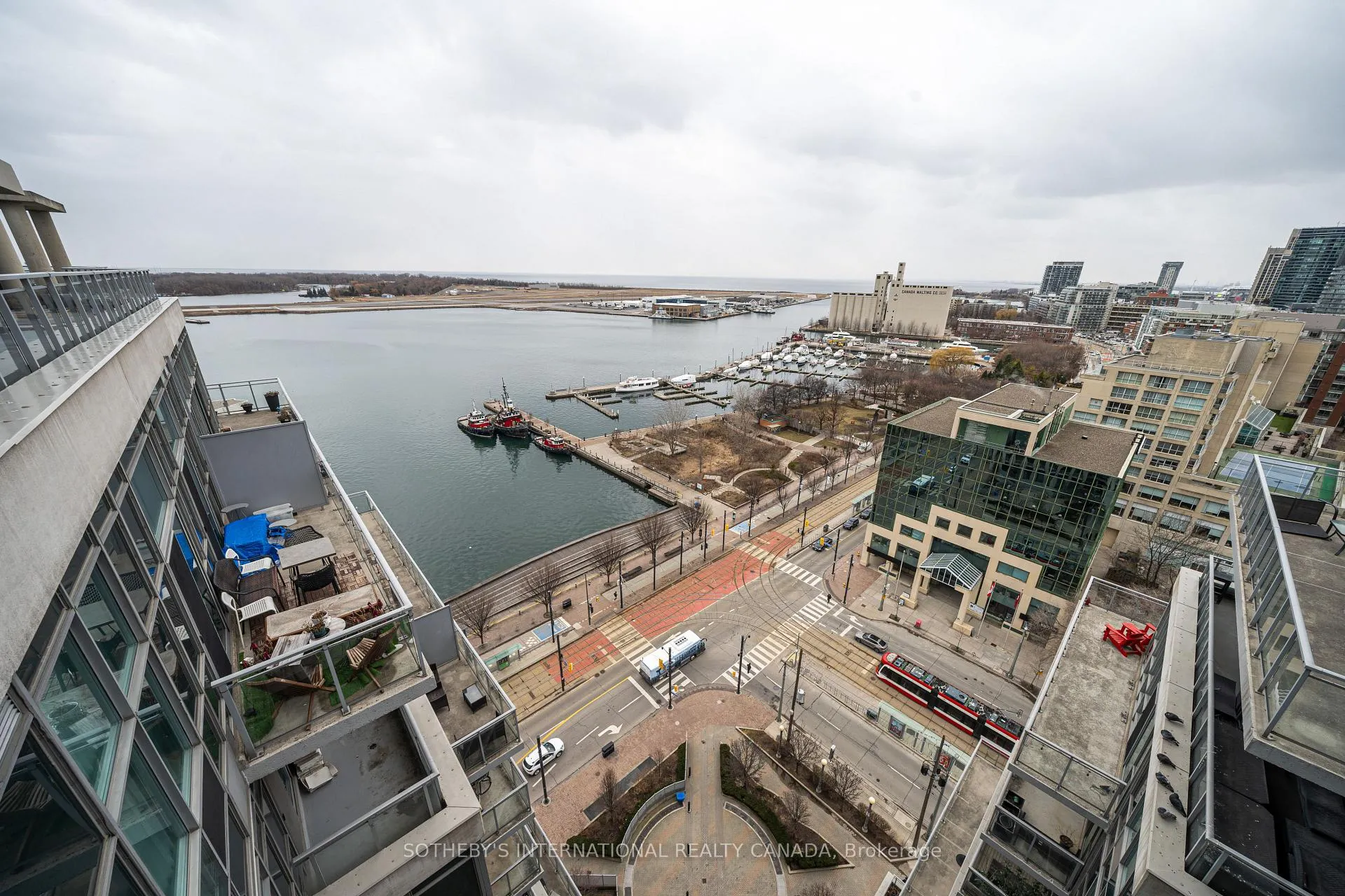 Photo 23 of Unit 312, 410 Queens Quay W, Toronto, Waterfront Communities — HOMEH