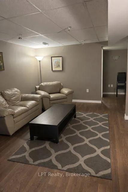 Photo 4 of 66 Landerville Lane, Clarington, Bowmanville — HOMEH
