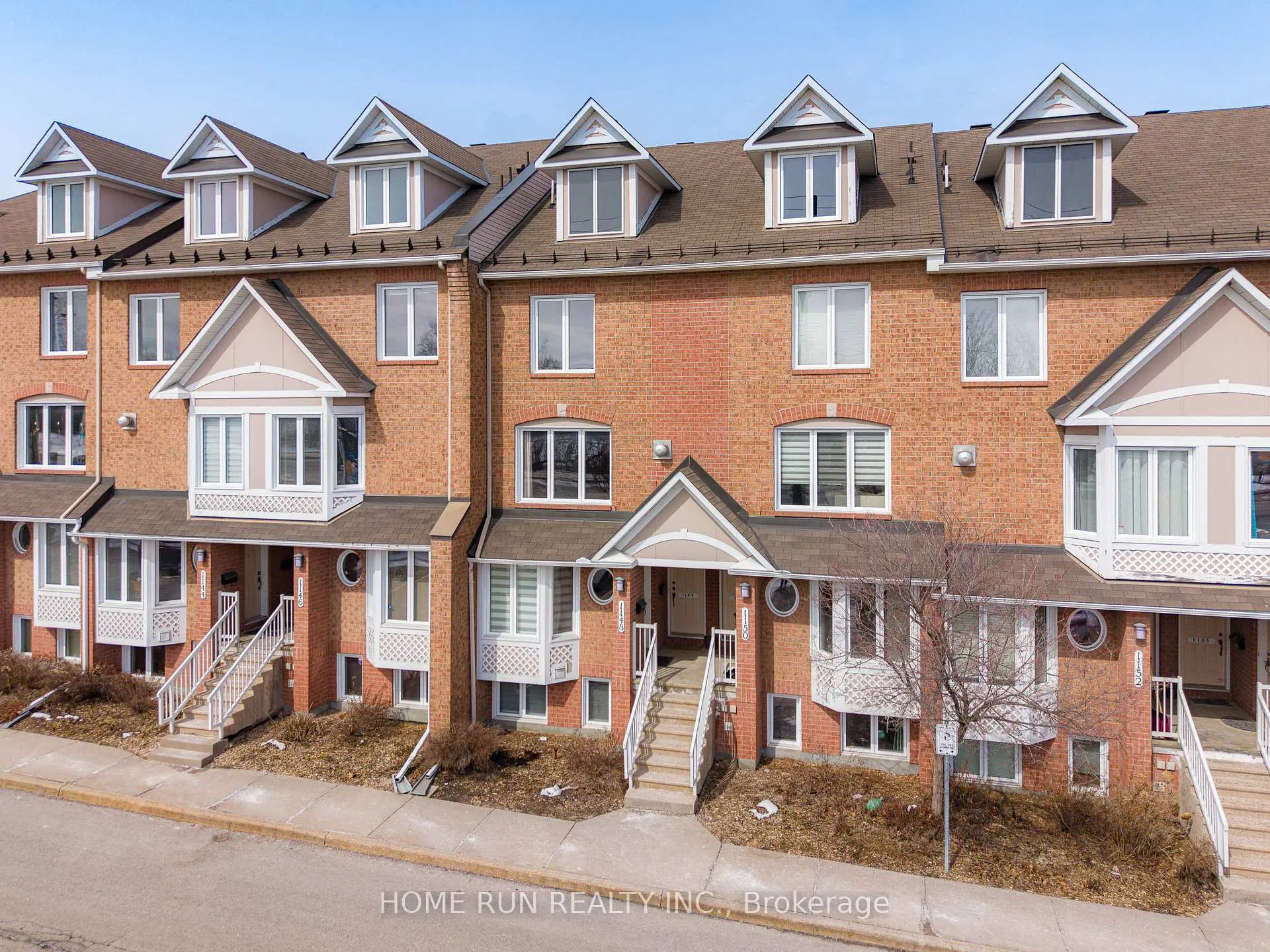 Photo 3 of 1150 Gablefield Private, Ottawa, Beaconwood — HOMEH
