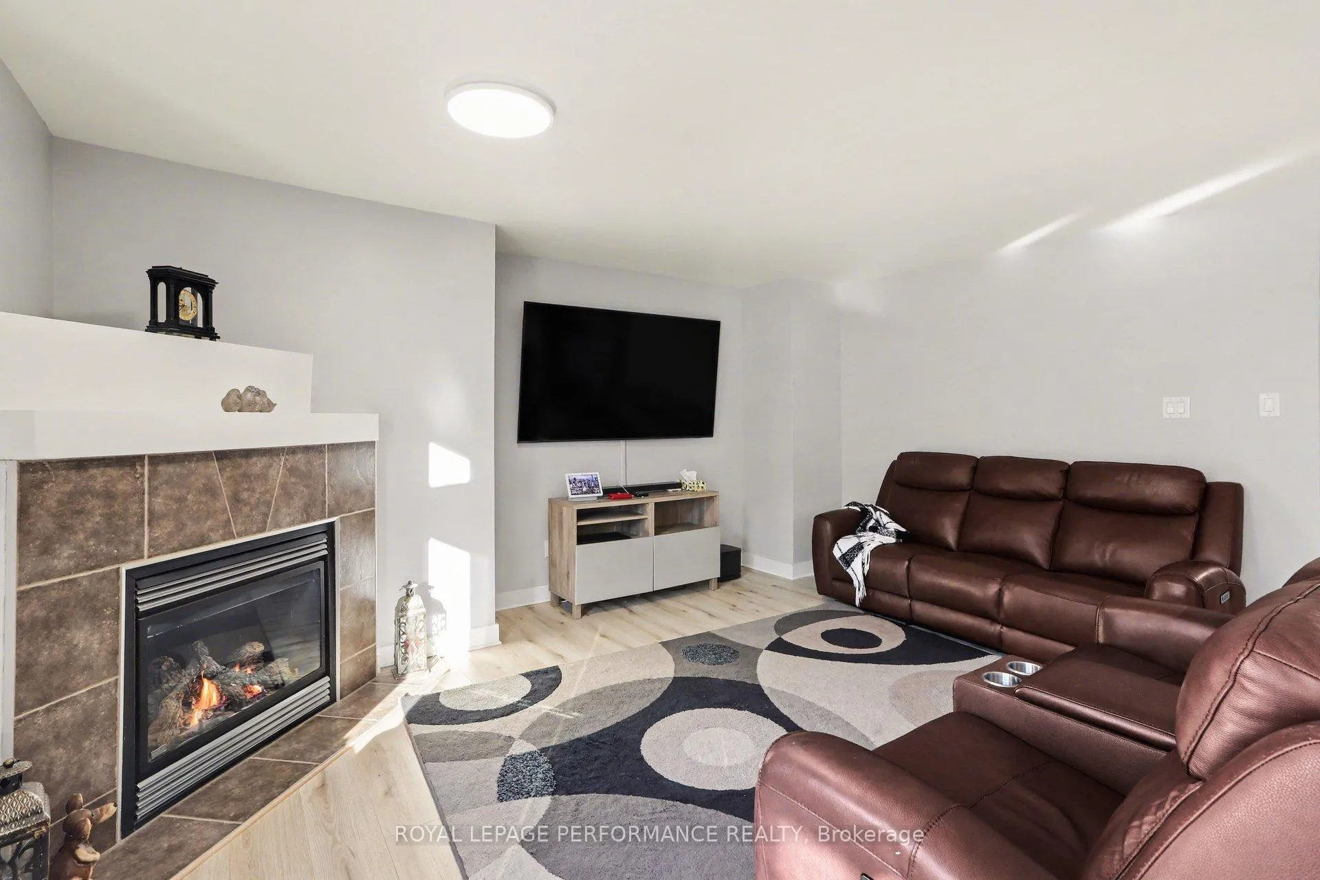Photo 5 of 333 Timbertrail Terrace, Ottawa, Springridge/East Village — HOMEH