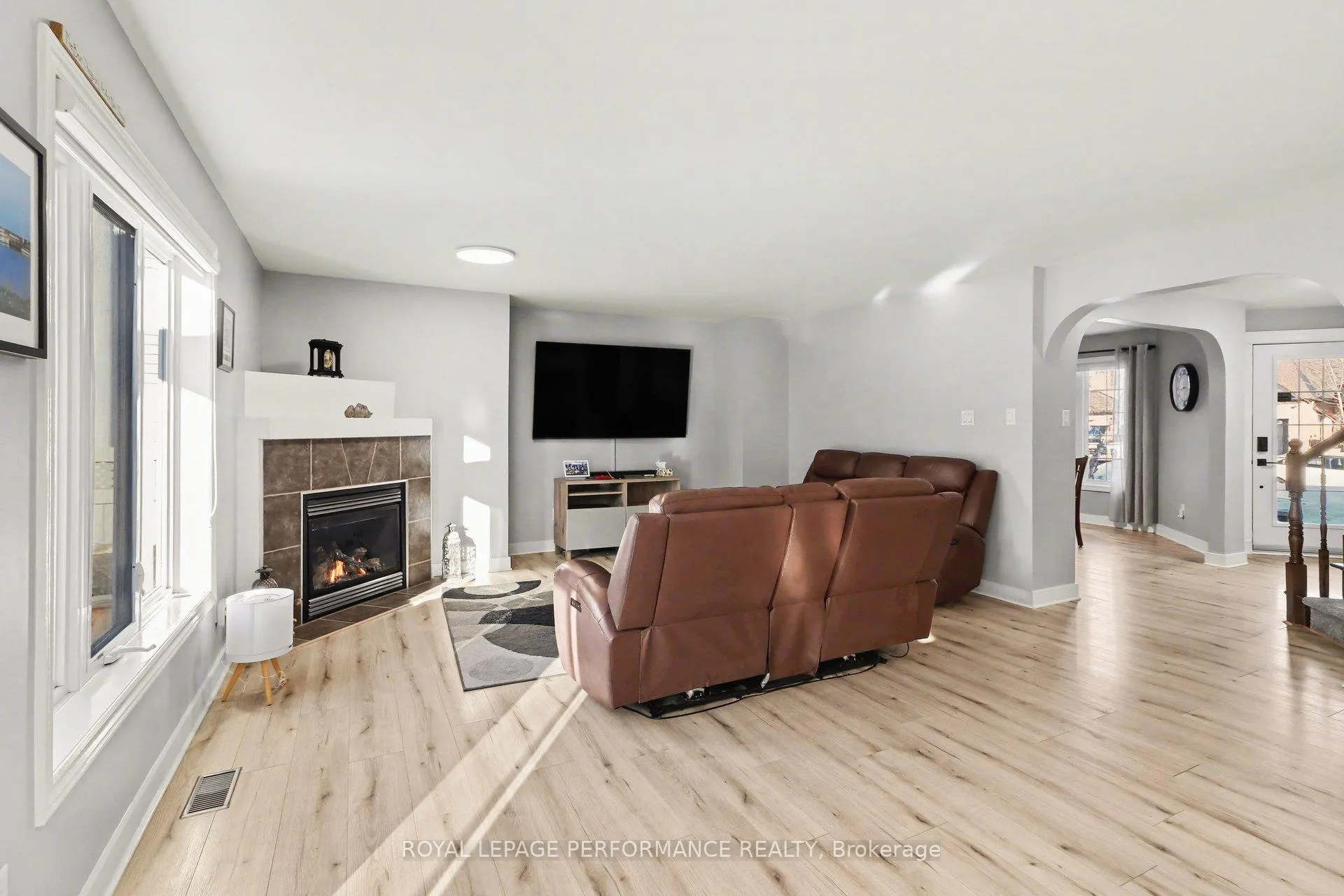 Photo 6 of 333 Timbertrail Terrace, Ottawa, Springridge/East Village — HOMEH