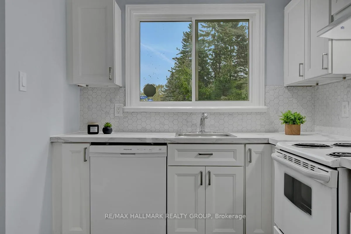 Photo 15 of 71 Morton Drive, Ottawa, Kanata - Glencairn/Hazeldean — HOMEH