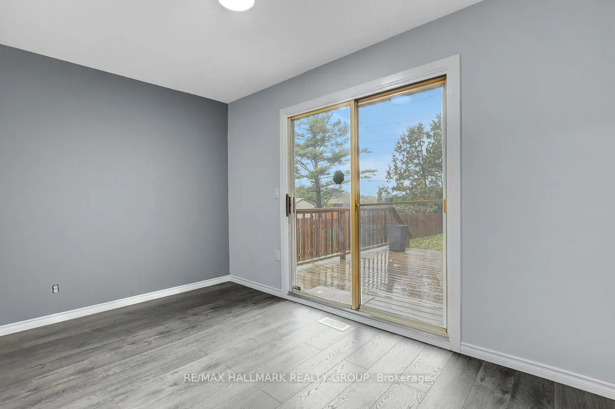 Photo 24 of 71 Morton Drive, Ottawa, Kanata - Glencairn/Hazeldean — HOMEH