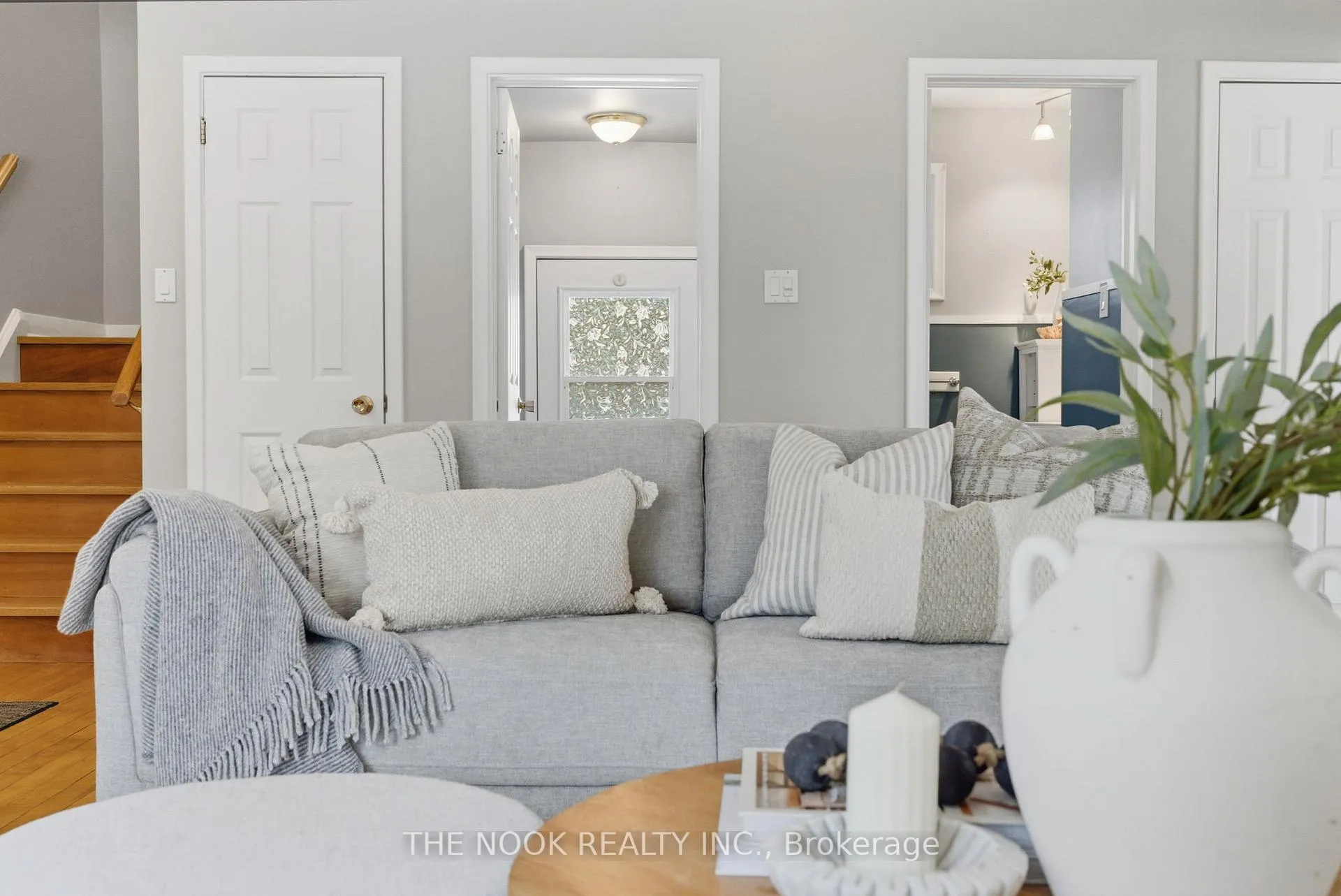 Photo 9 of 6 Nelson Street, Clarington, Bowmanville — HOMEH