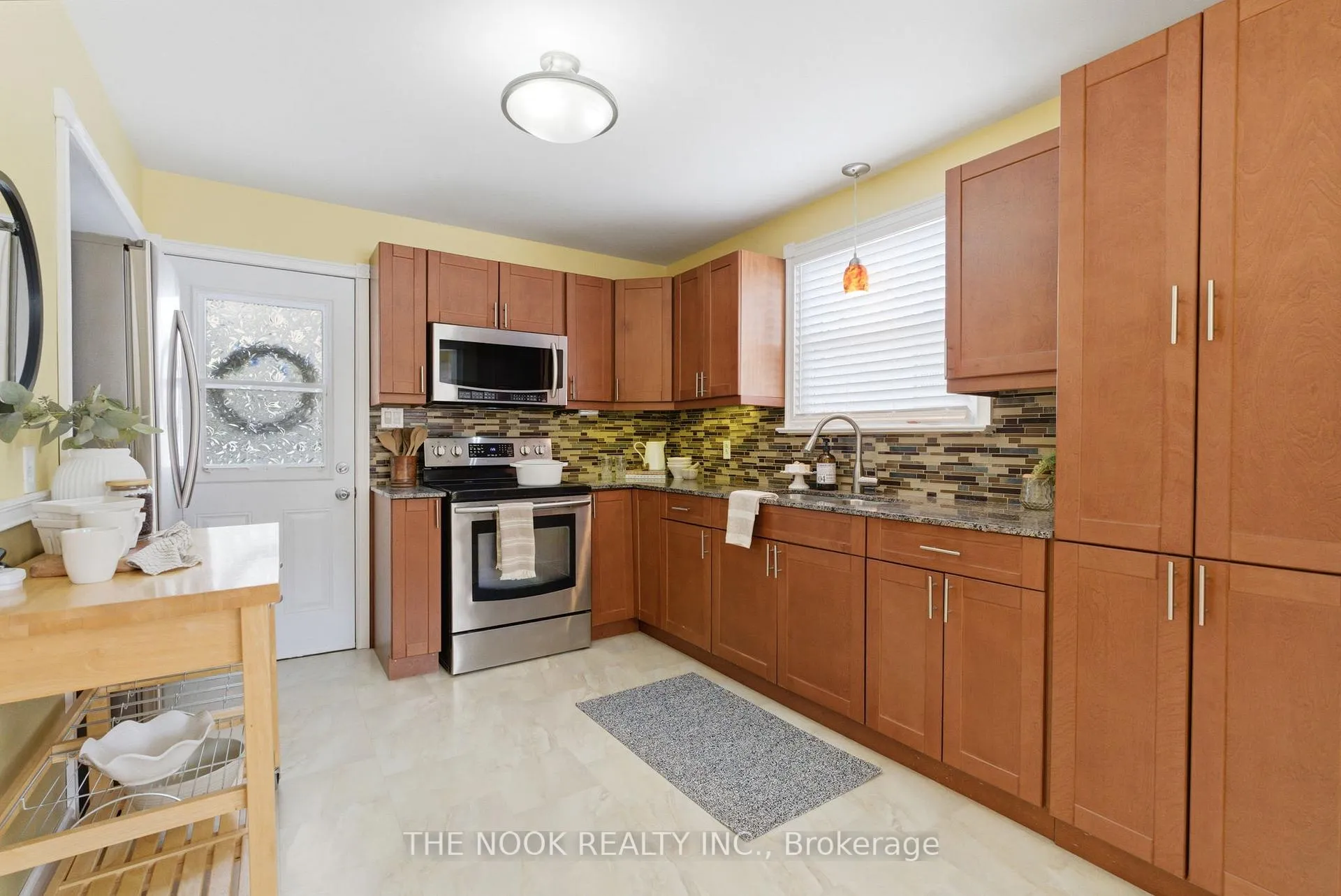 Photo 16 of 6 Nelson Street, Clarington, Bowmanville — HOMEH