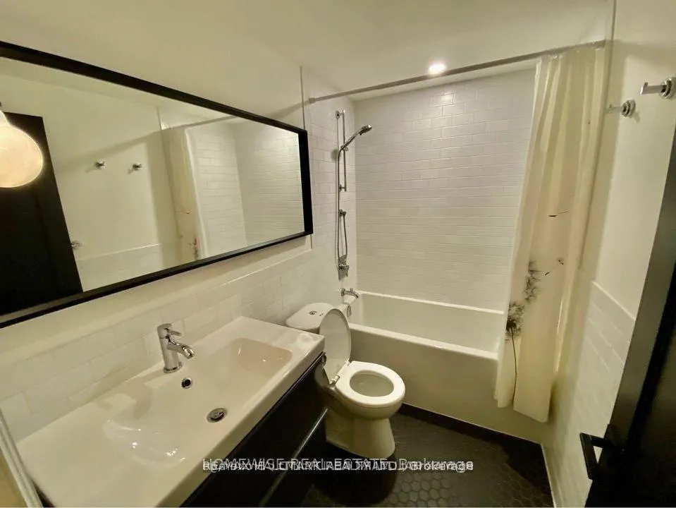 Photo 10 of Unit 1A, 795 College Street, Toronto, Trinity-Bellwoods — HOMEH