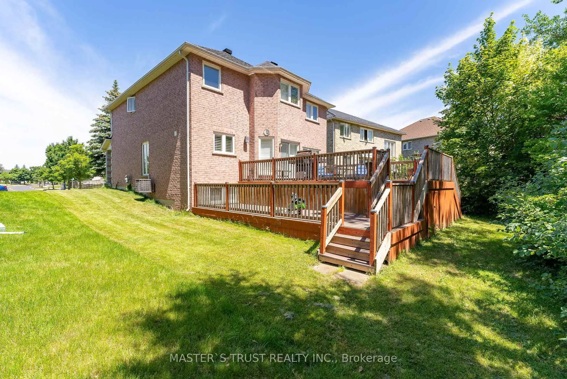 Photo 4 of 623 Carlton Road, Markham, Markville — HOMEH