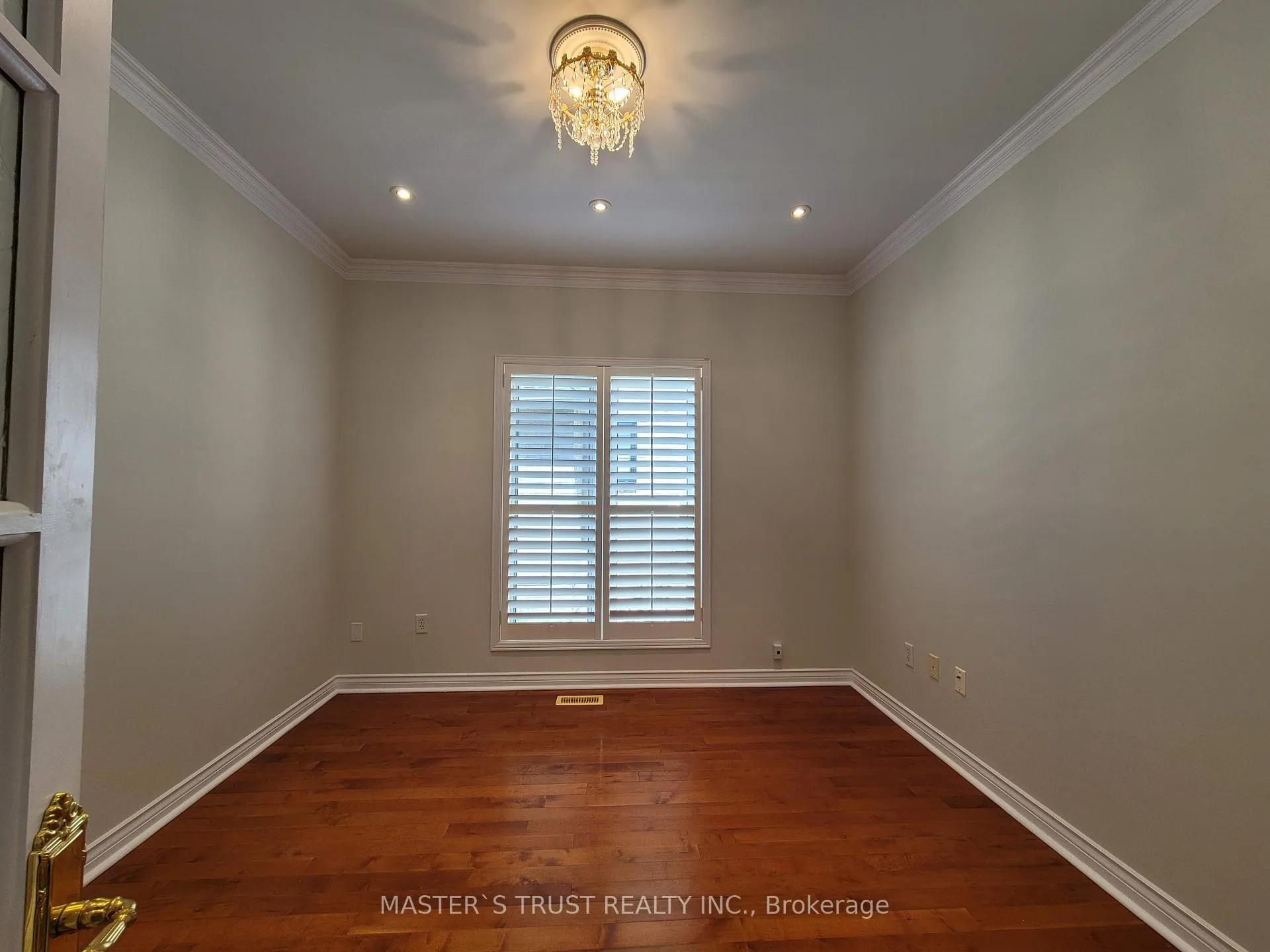 Photo 12 of 623 Carlton Road, Markham, Markville — HOMEH