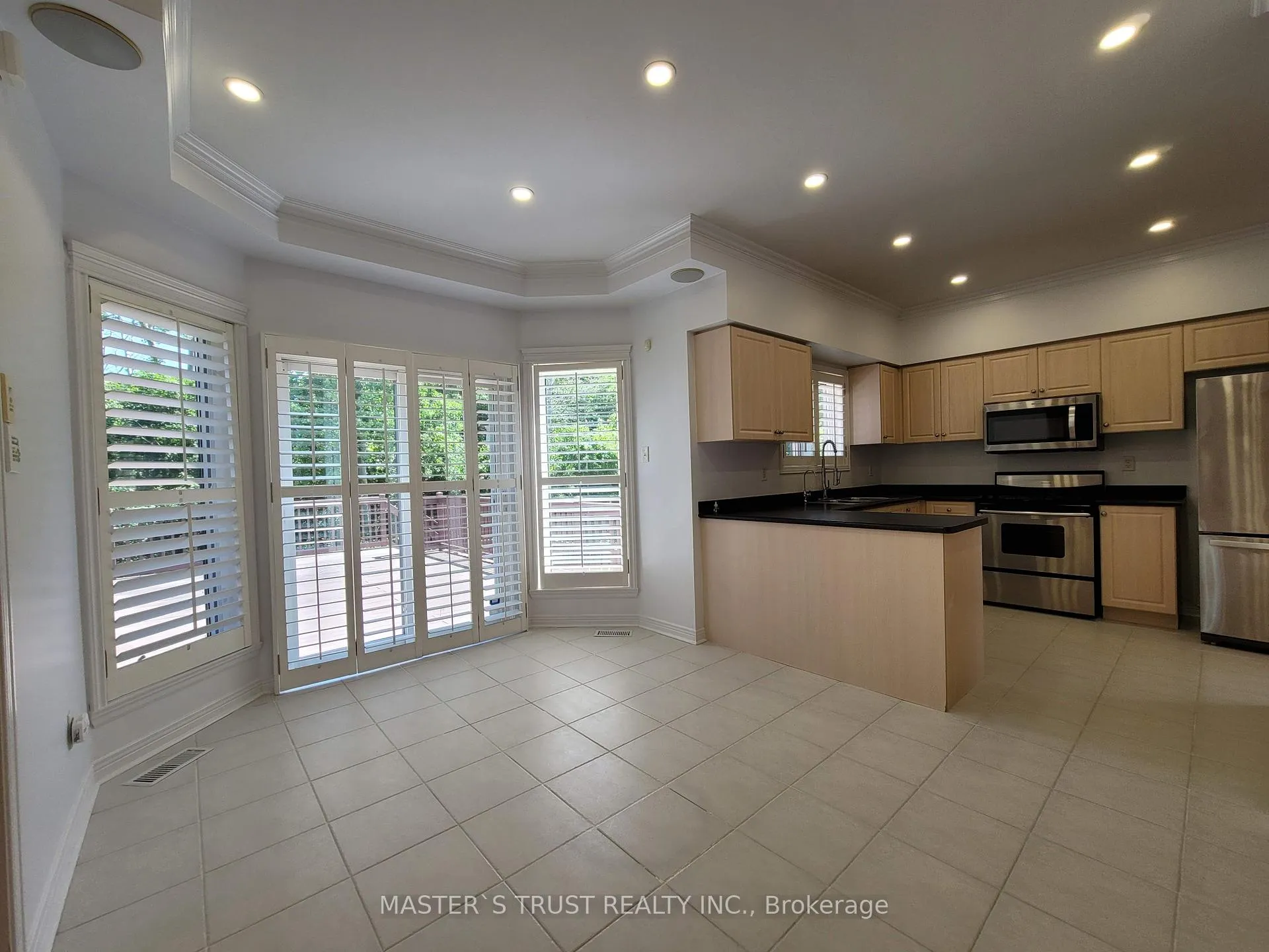 Photo 14 of 623 Carlton Road, Markham, Markville — HOMEH