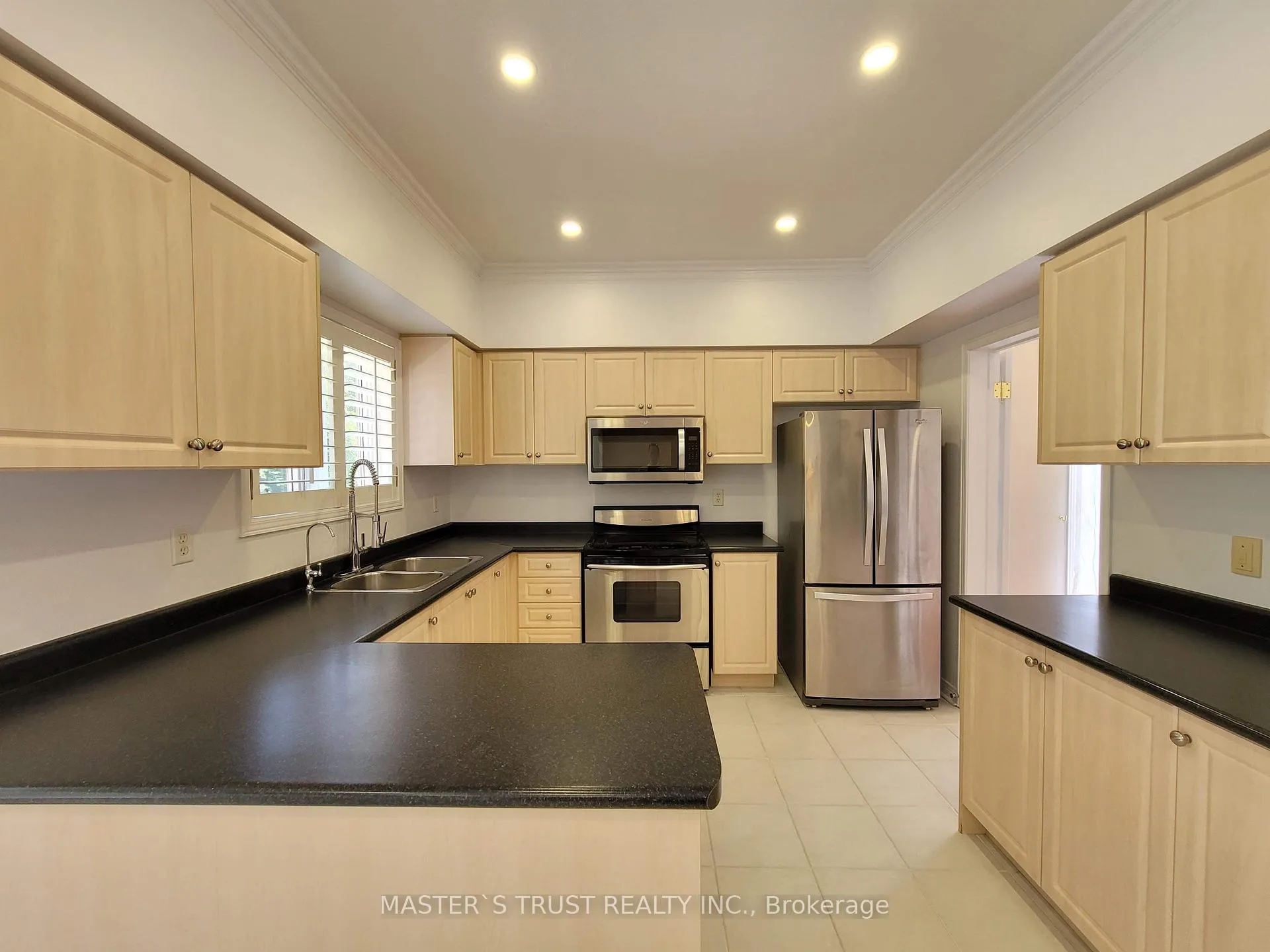 Photo 15 of 623 Carlton Road, Markham, Markville — HOMEH