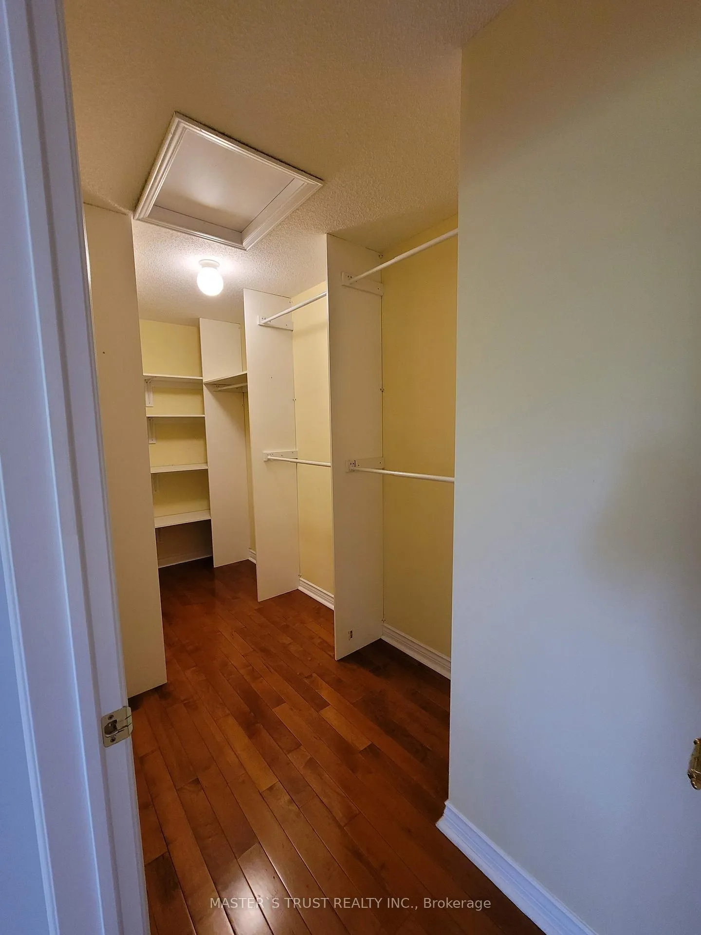 Photo 21 of 623 Carlton Road, Markham, Markville — HOMEH